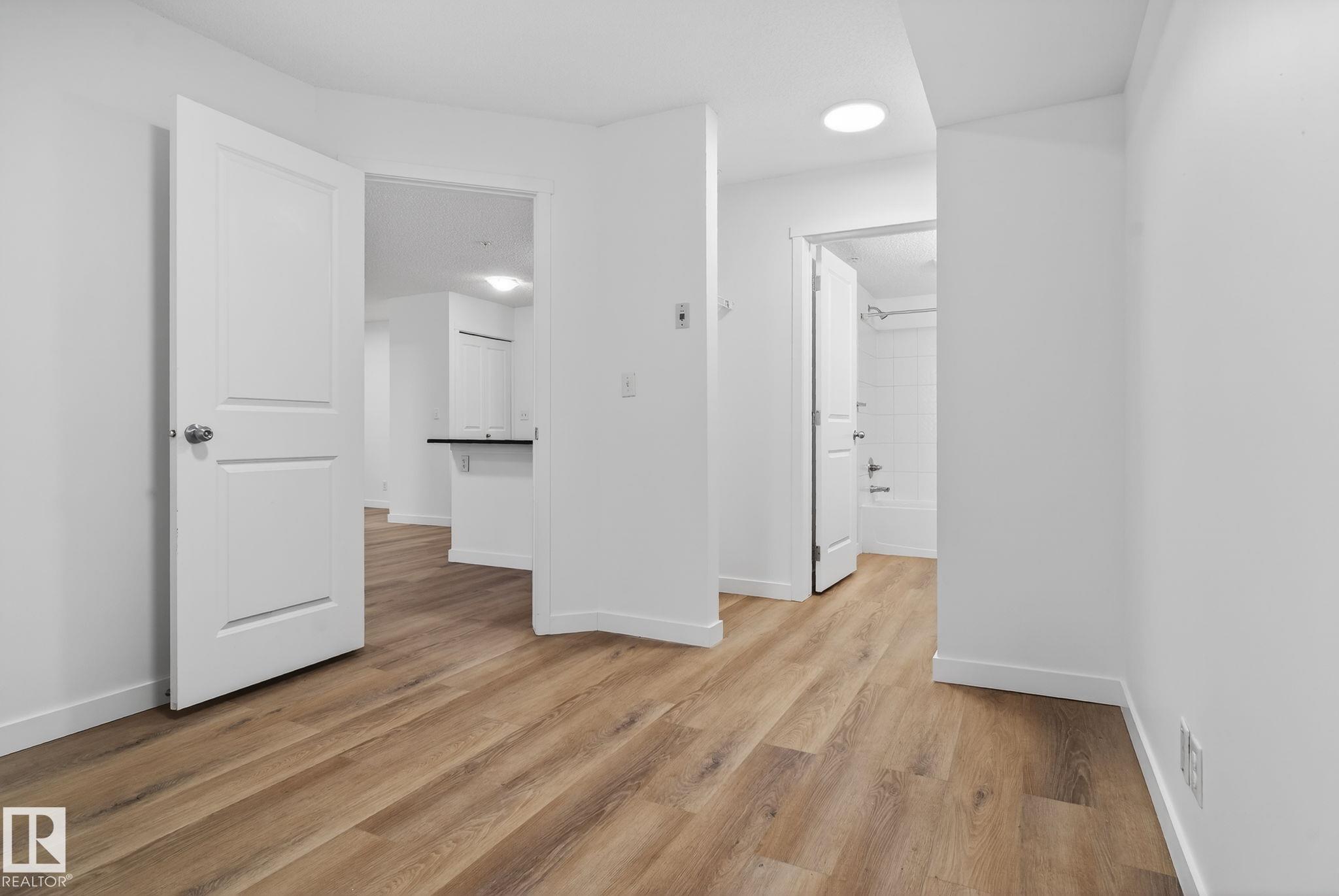 Photo 20 at 117 - 5804 Mullen Place NW, MacTaggart, Edmonton