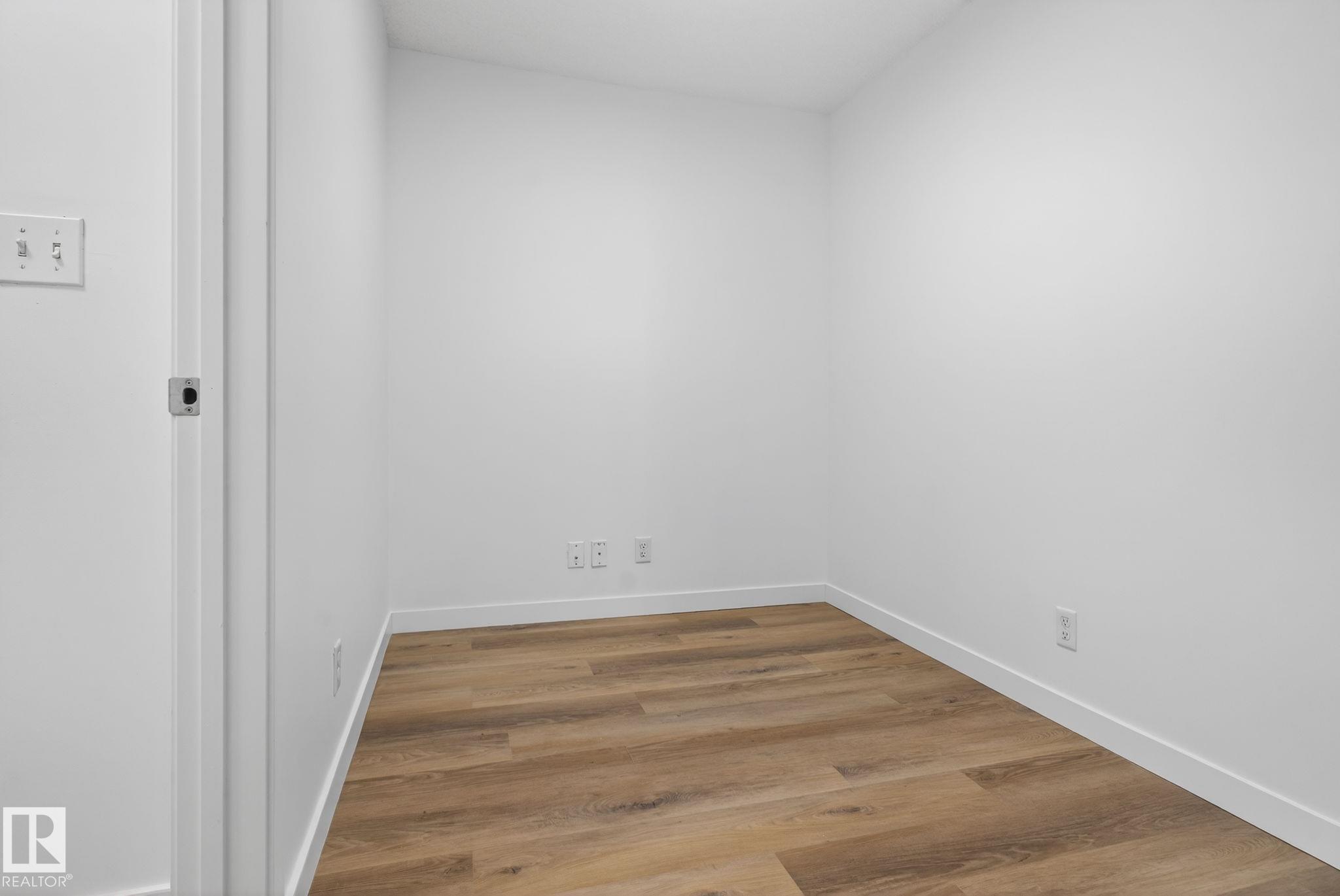 Photo 23 at 117 - 5804 Mullen Place NW, MacTaggart, Edmonton