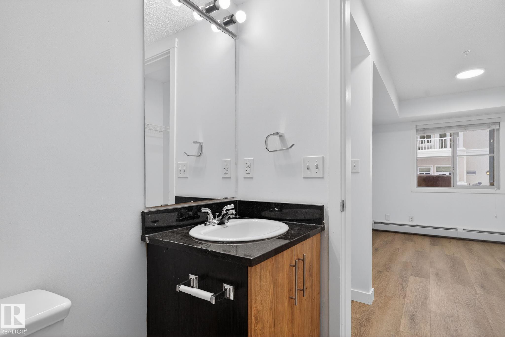 Photo 8 at 117 - 5804 Mullen Place NW, MacTaggart, Edmonton