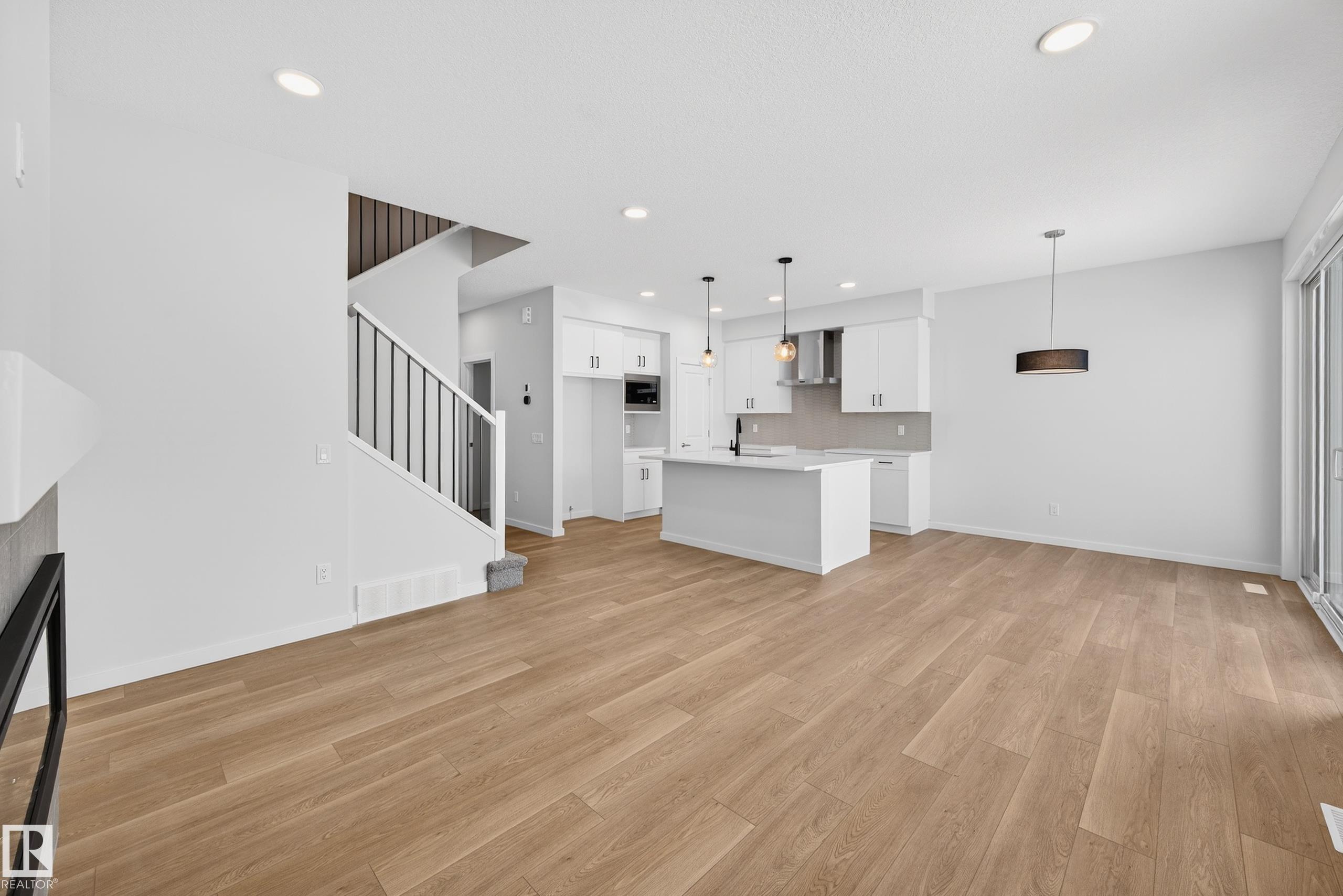 Photo 7 at 5008 72 Street, Elan, Beaumont