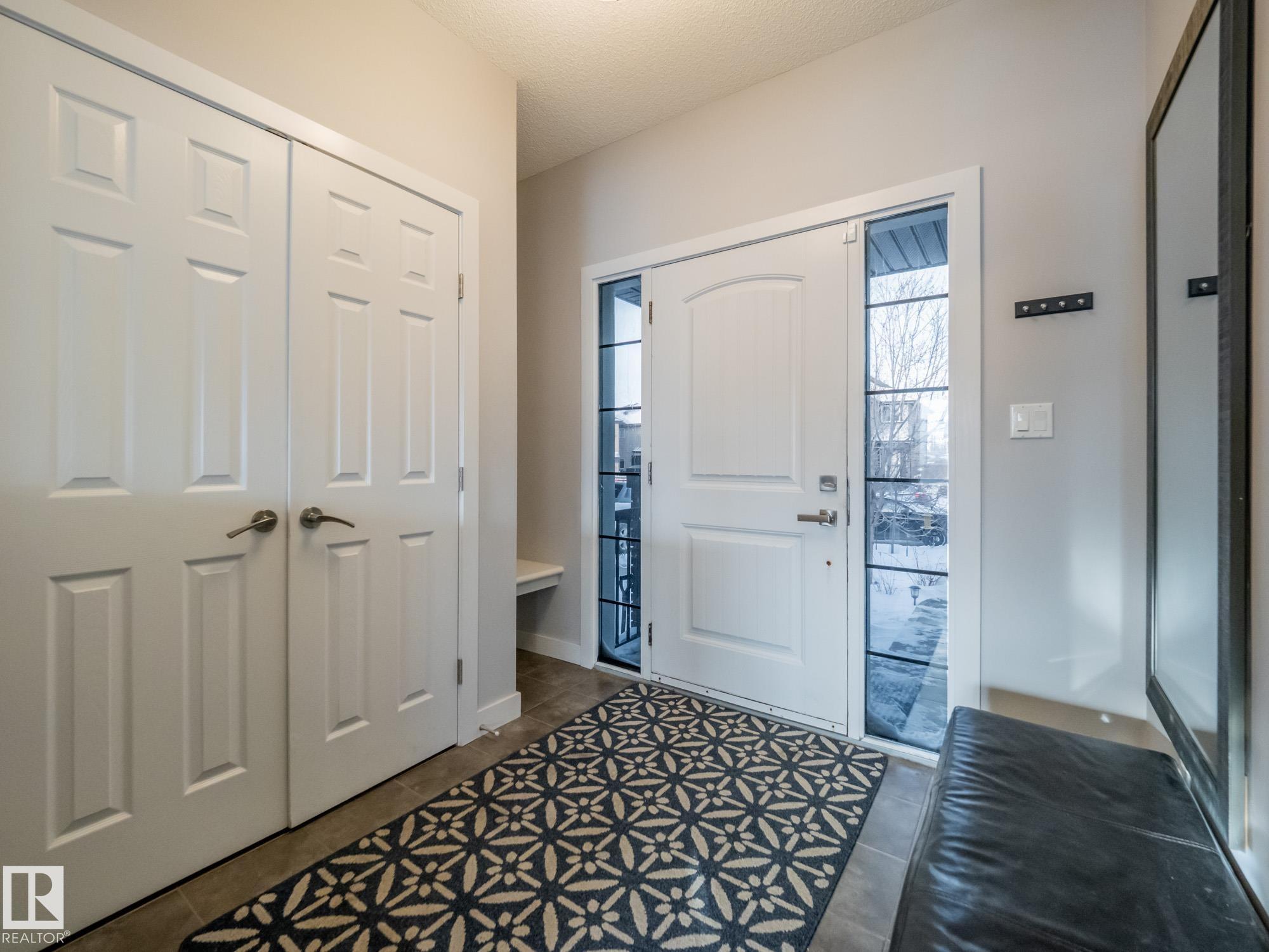 4211 Charles Close SW, Chappelle Area, Edmonton