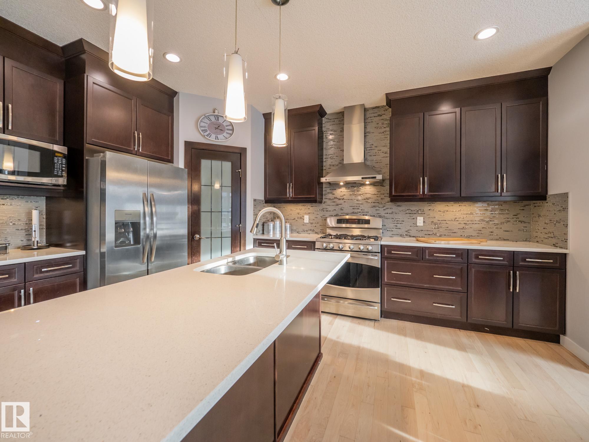 Photo 11 at 4211 Charles Close SW, Chappelle Area, Edmonton