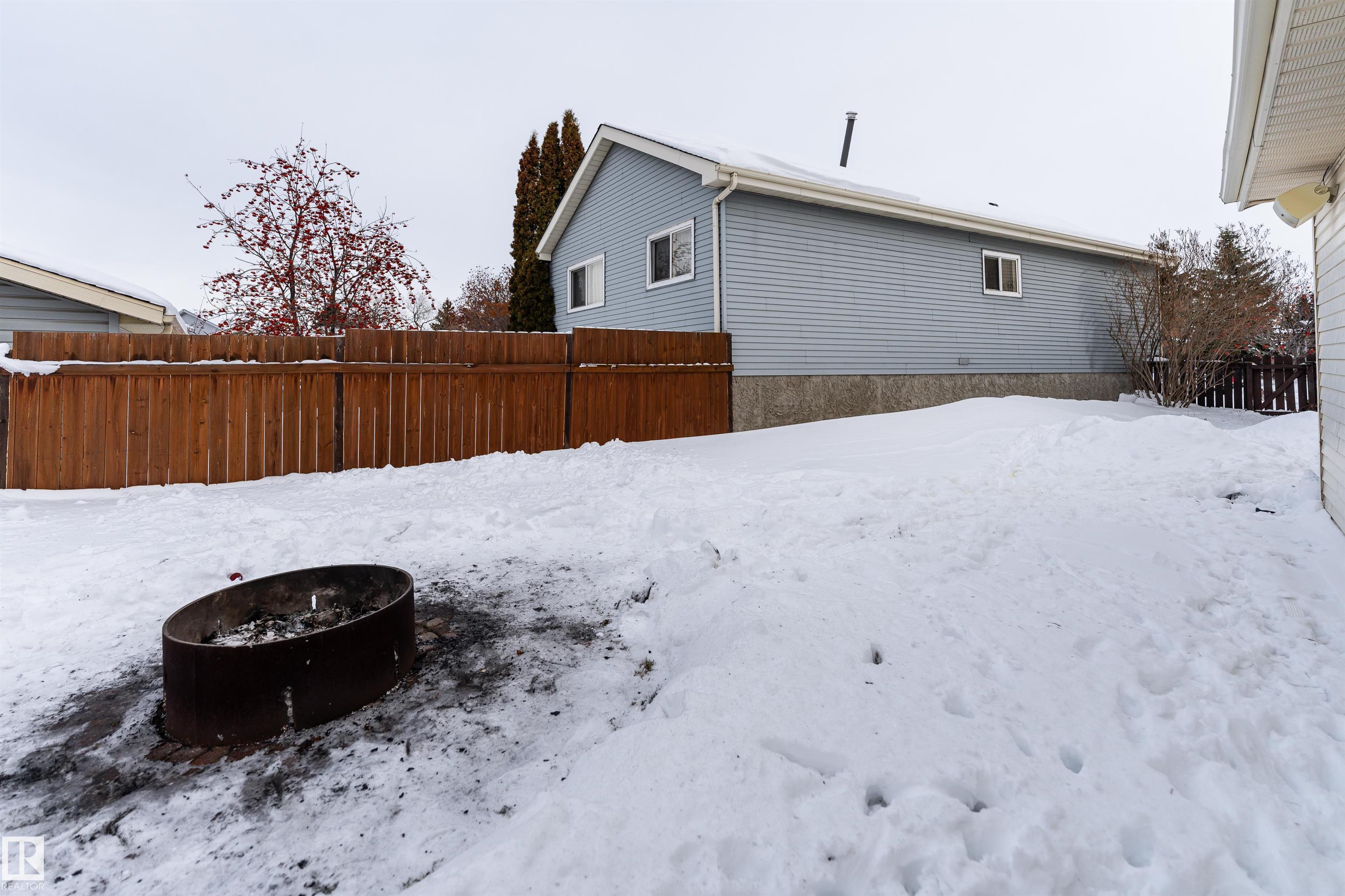Photo 44 at 425 Kirkpatrick Crescent NW, Kiniski Gardens, Edmonton