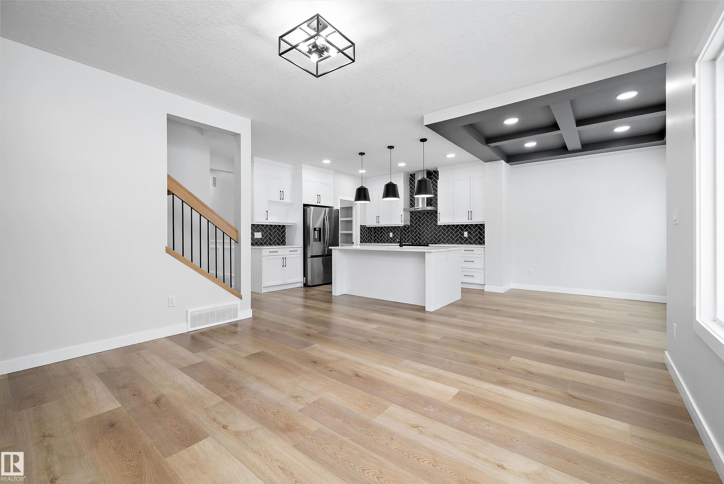 Photo 13 at 1578 Siskin Link NW, Kinglet Gardens, Edmonton