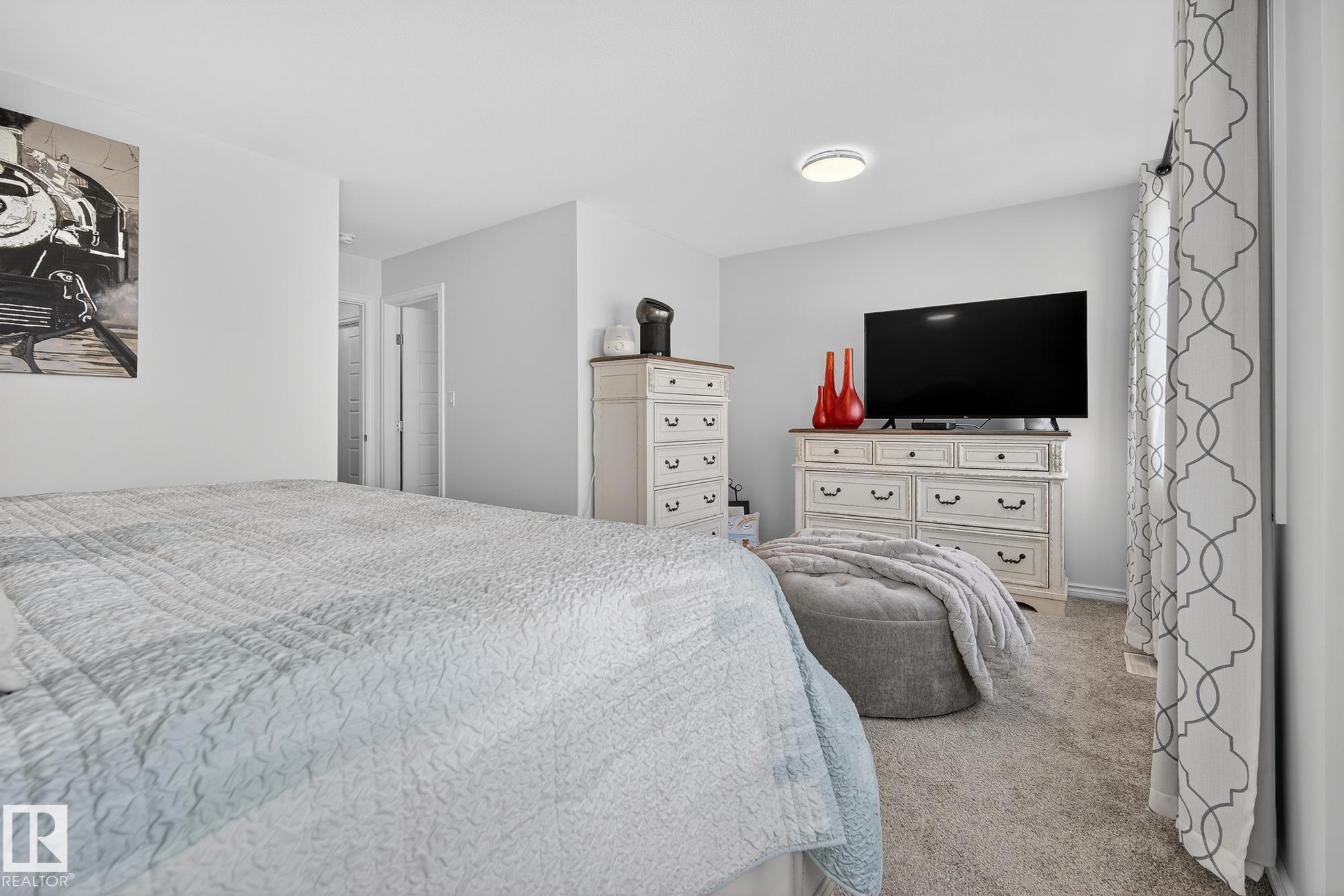 Photo 23 at 20023 26 Avenue NW, The Uplands, Edmonton