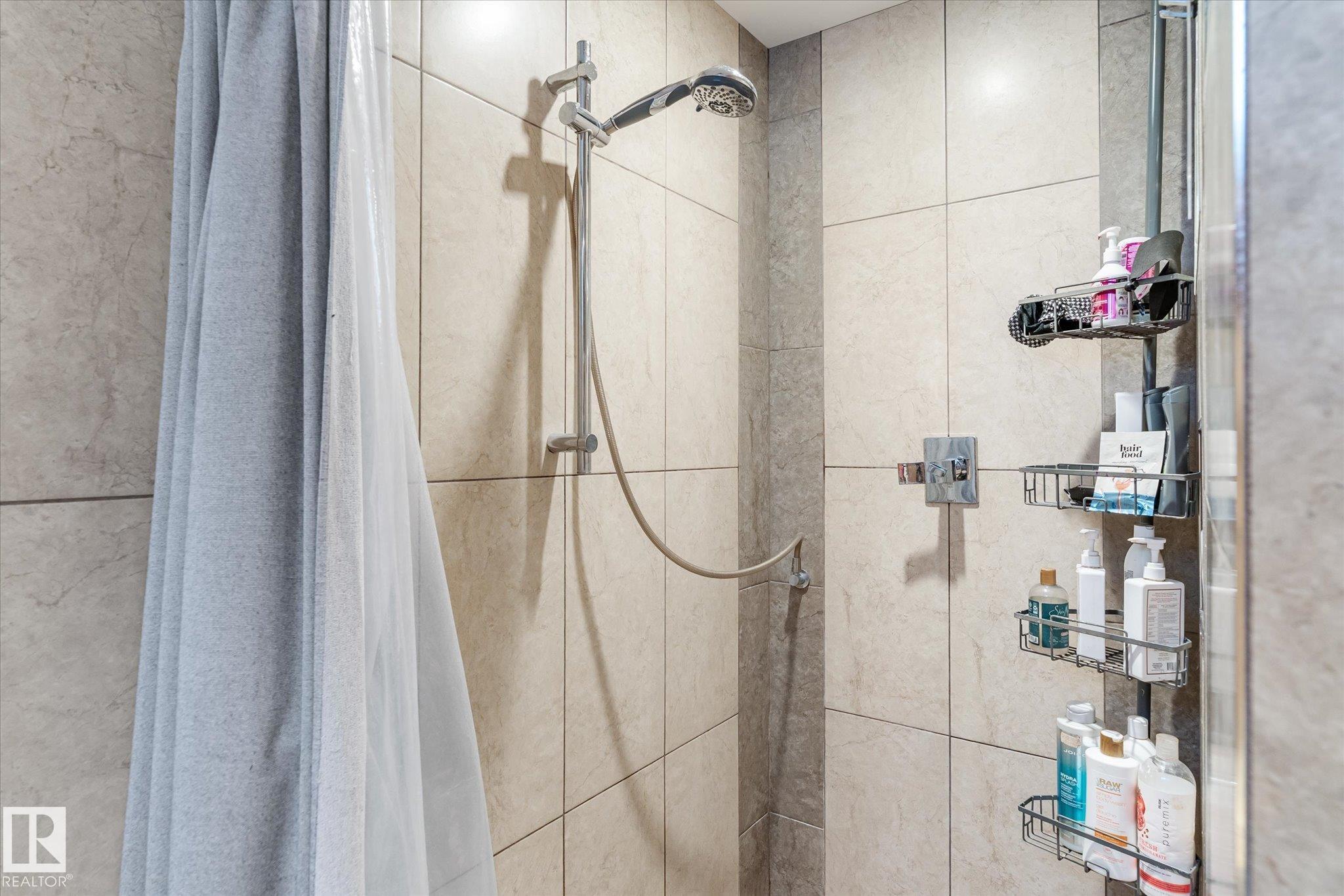 Photo 31 at 10332 78 Street NW, Forest Heights, Edmonton