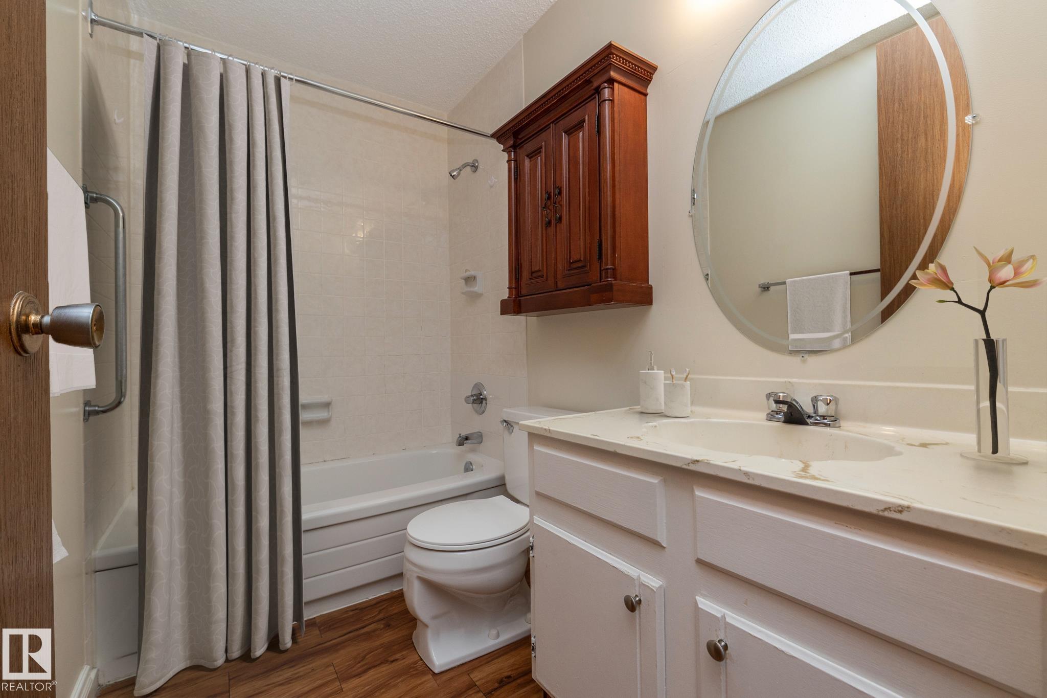 Photo 17 at 10656 Beaumaris Road NW, Lorelei, Edmonton