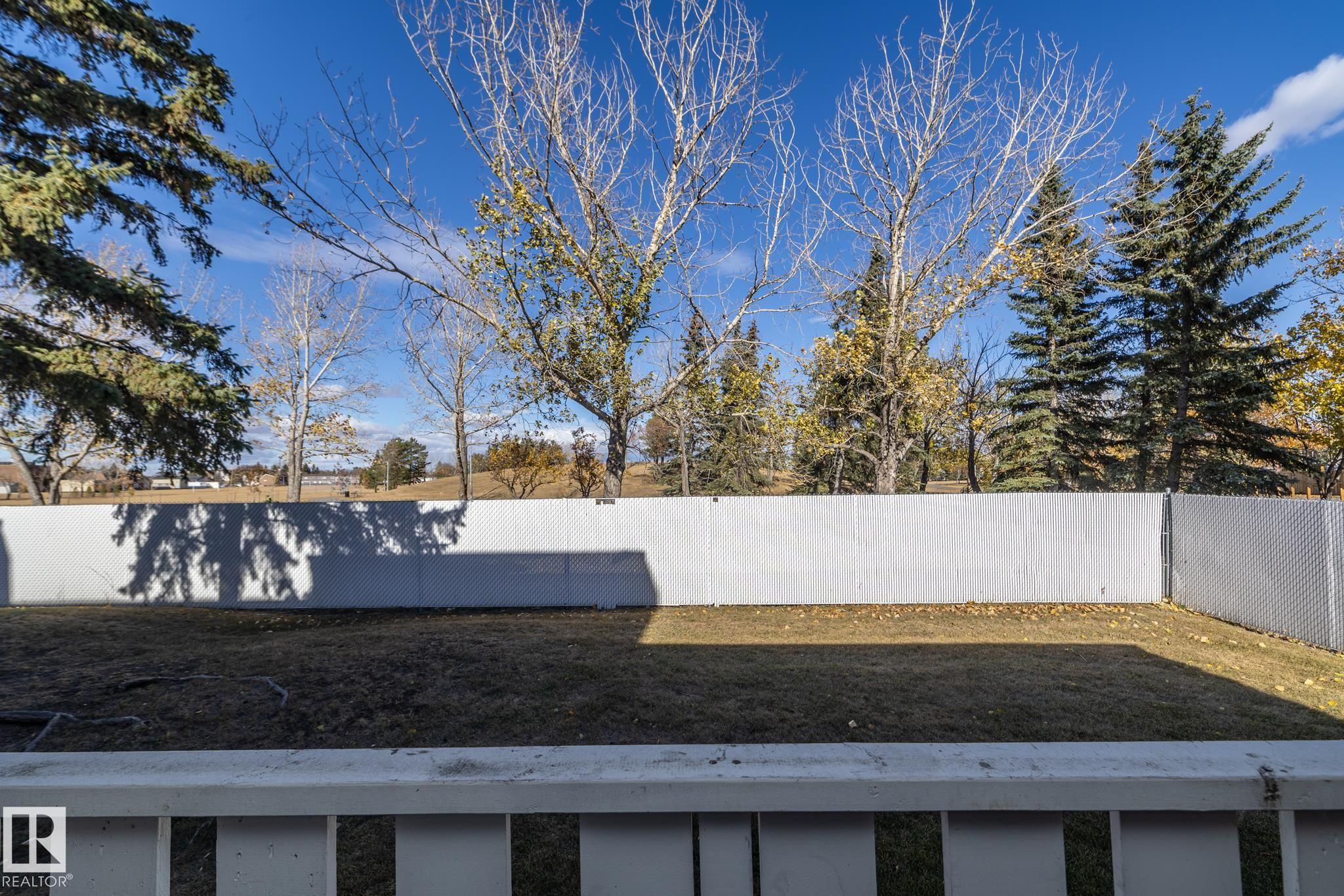 Photo 6 at 10656 Beaumaris Road NW, Lorelei, Edmonton