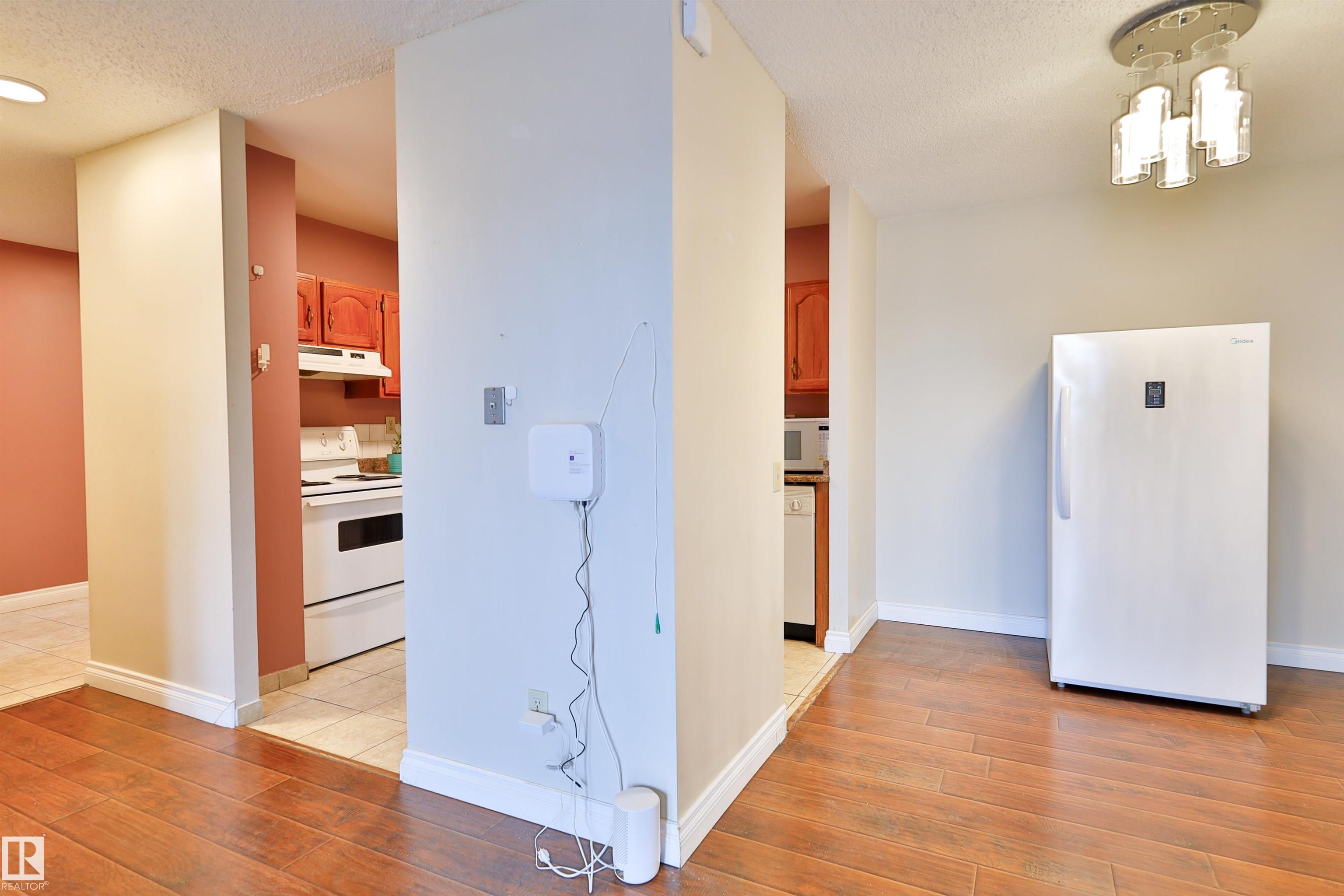 Photo 10 at 505 - 10175 109 Street NW, Downtown, Edmonton