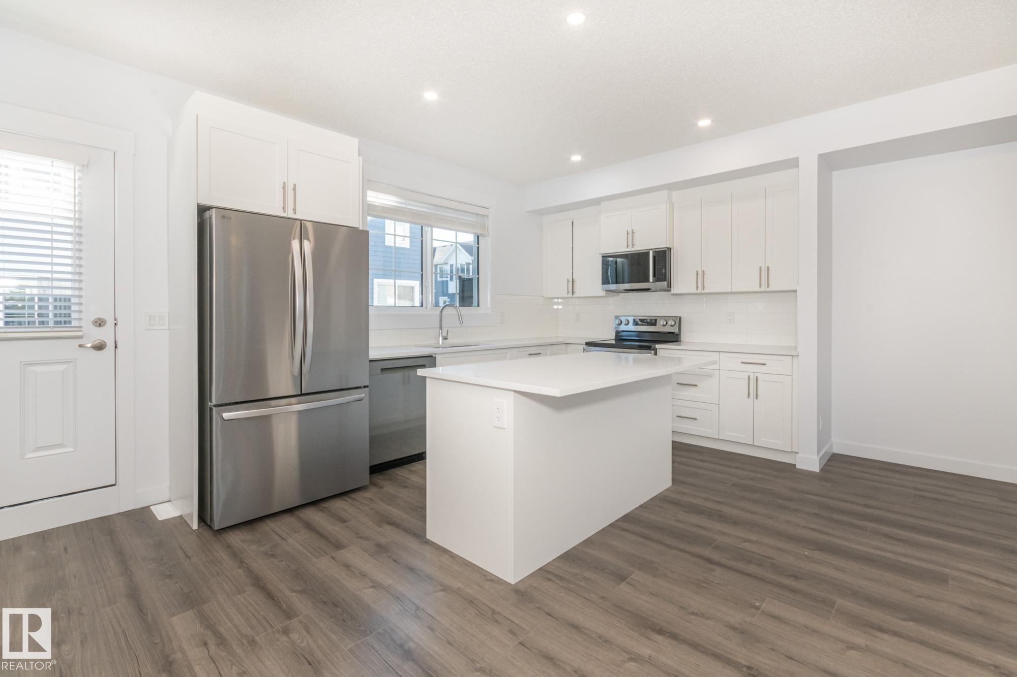 Photo 8 at 14 - 735 Allard Boulevard SW, Allard, Edmonton