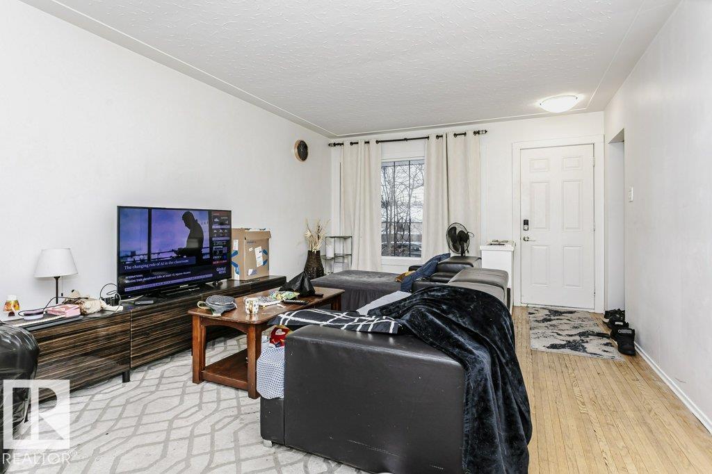 9324 120 Avenue NW, Alberta Avenue, Edmonton