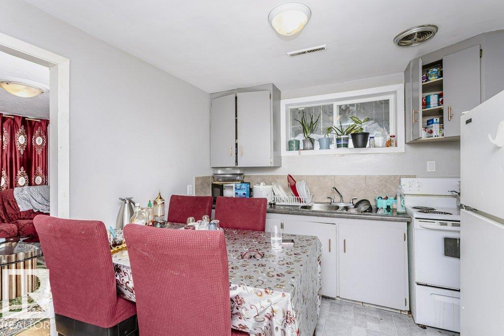 Photo 31 at 9324 120 Avenue NW, Alberta Avenue, Edmonton