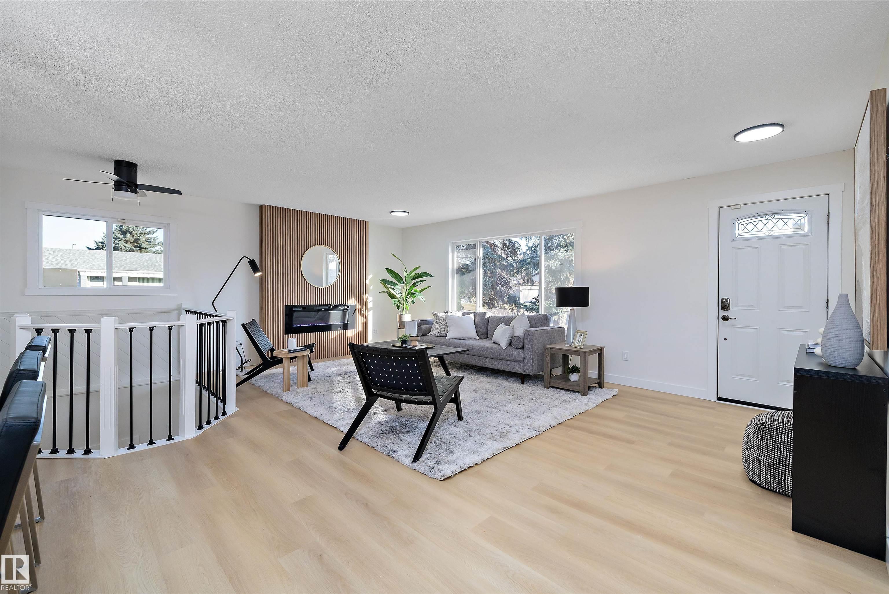 Photo 11 at 14736 122 Street NW, Caernarvon, Edmonton