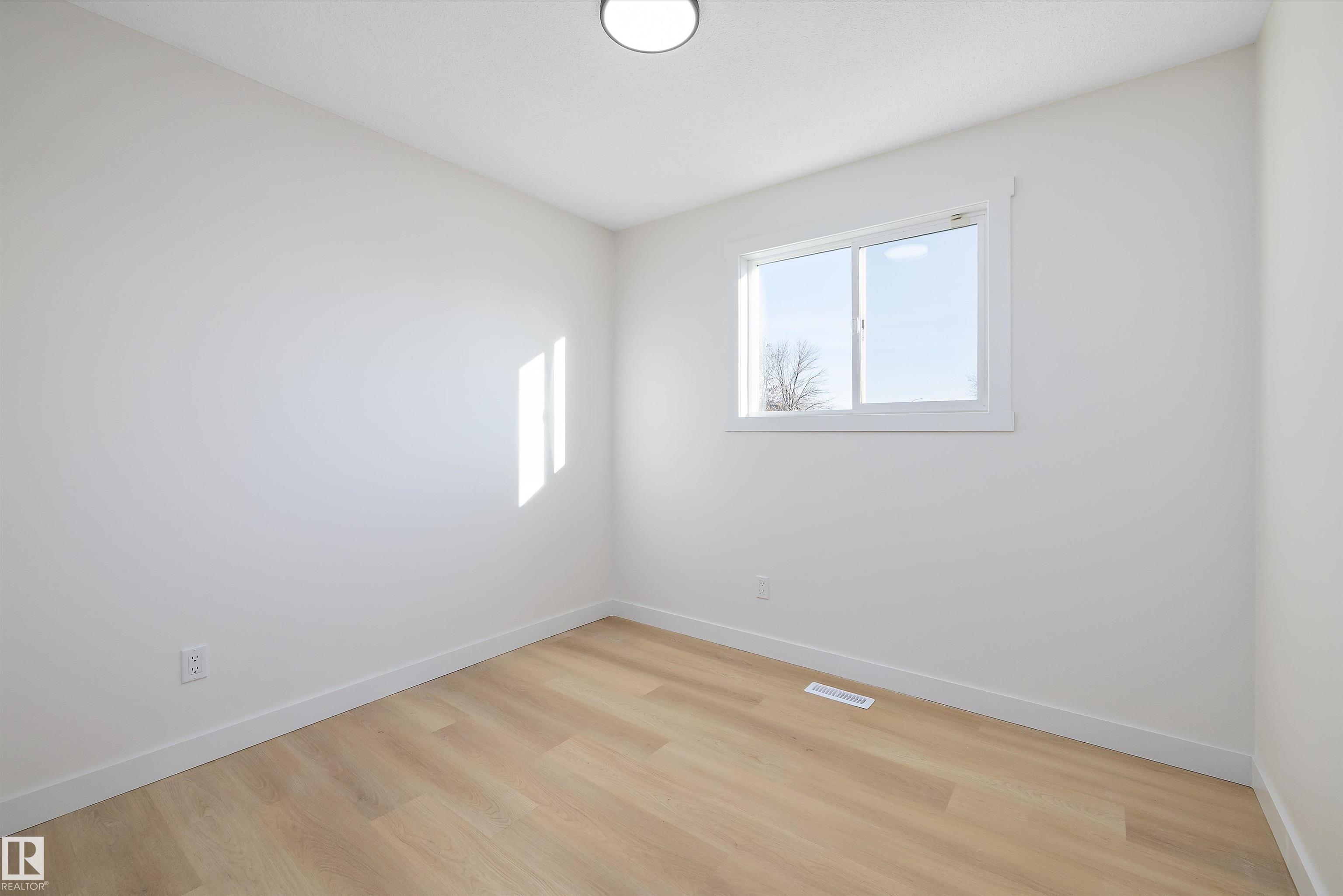 Photo 27 at 14736 122 Street NW, Caernarvon, Edmonton