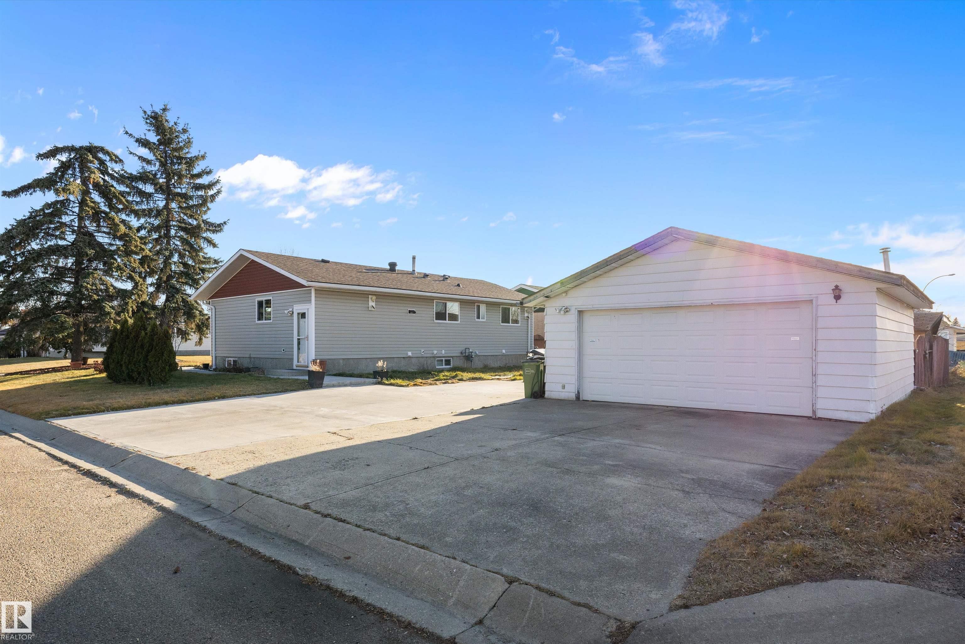 Photo 45 at 14736 122 Street NW, Caernarvon, Edmonton