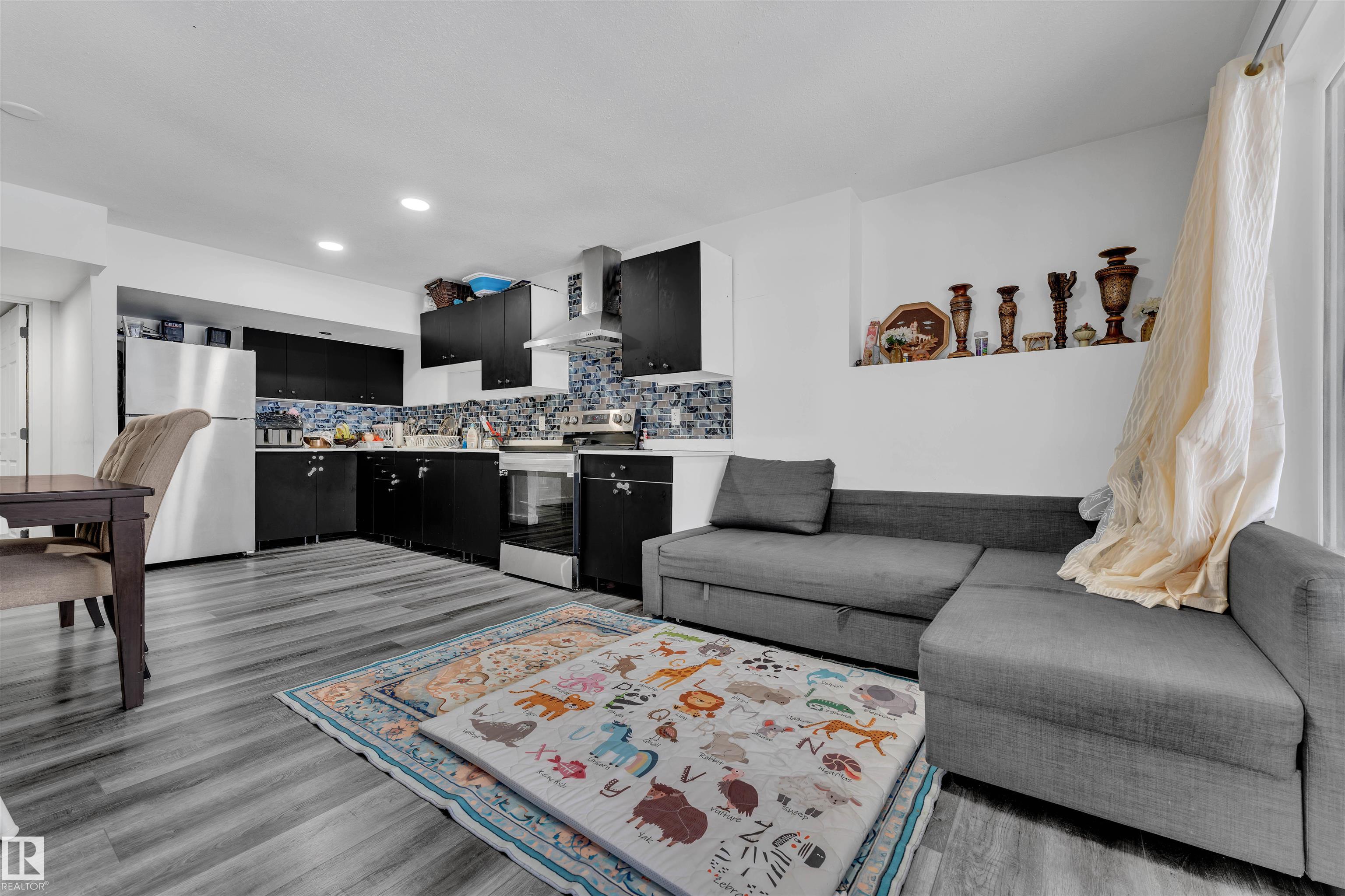 Photo 39 at 4231 Charles Close SW, Chappelle Area, Edmonton