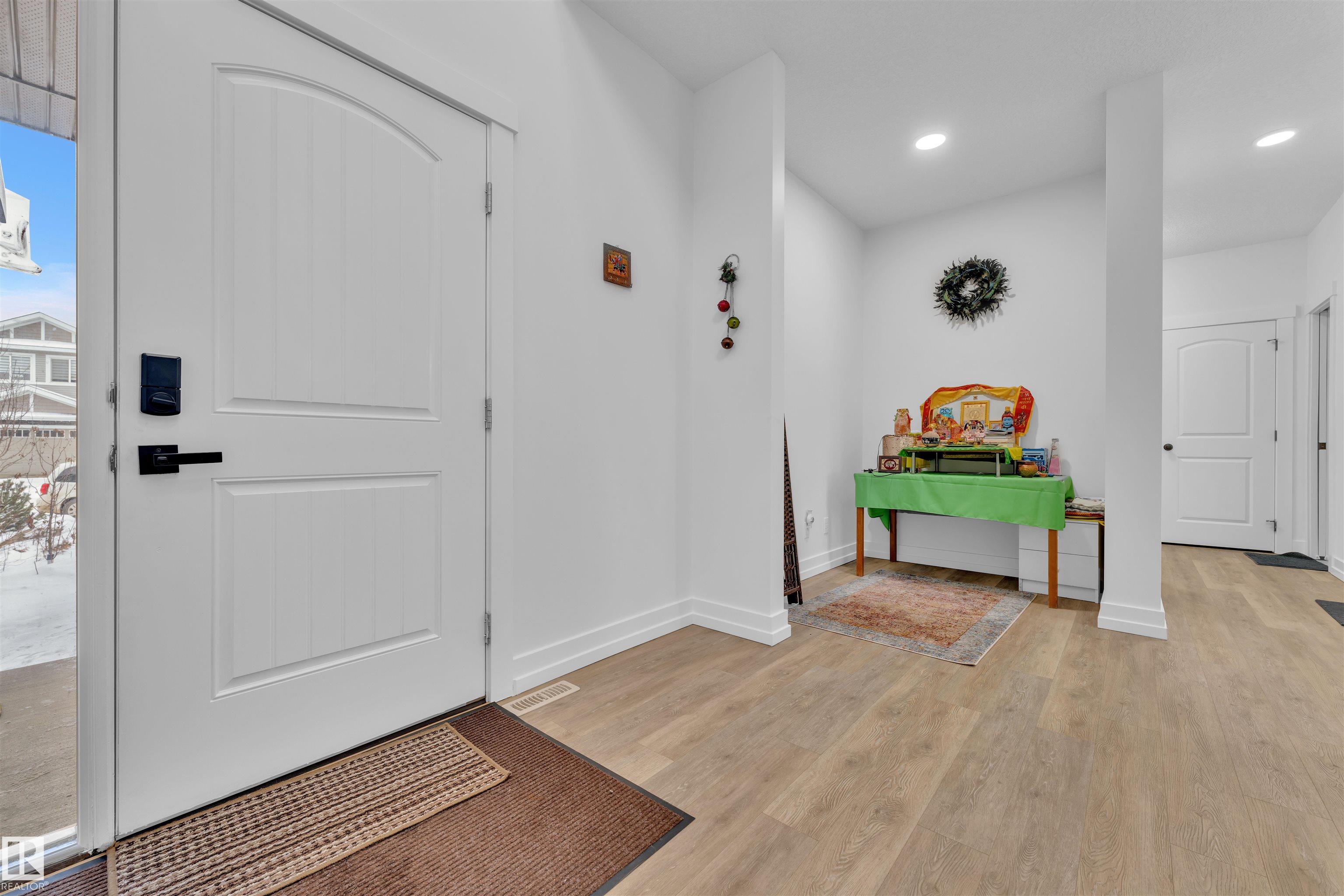 Photo 6 at 4231 Charles Close SW, Chappelle Area, Edmonton