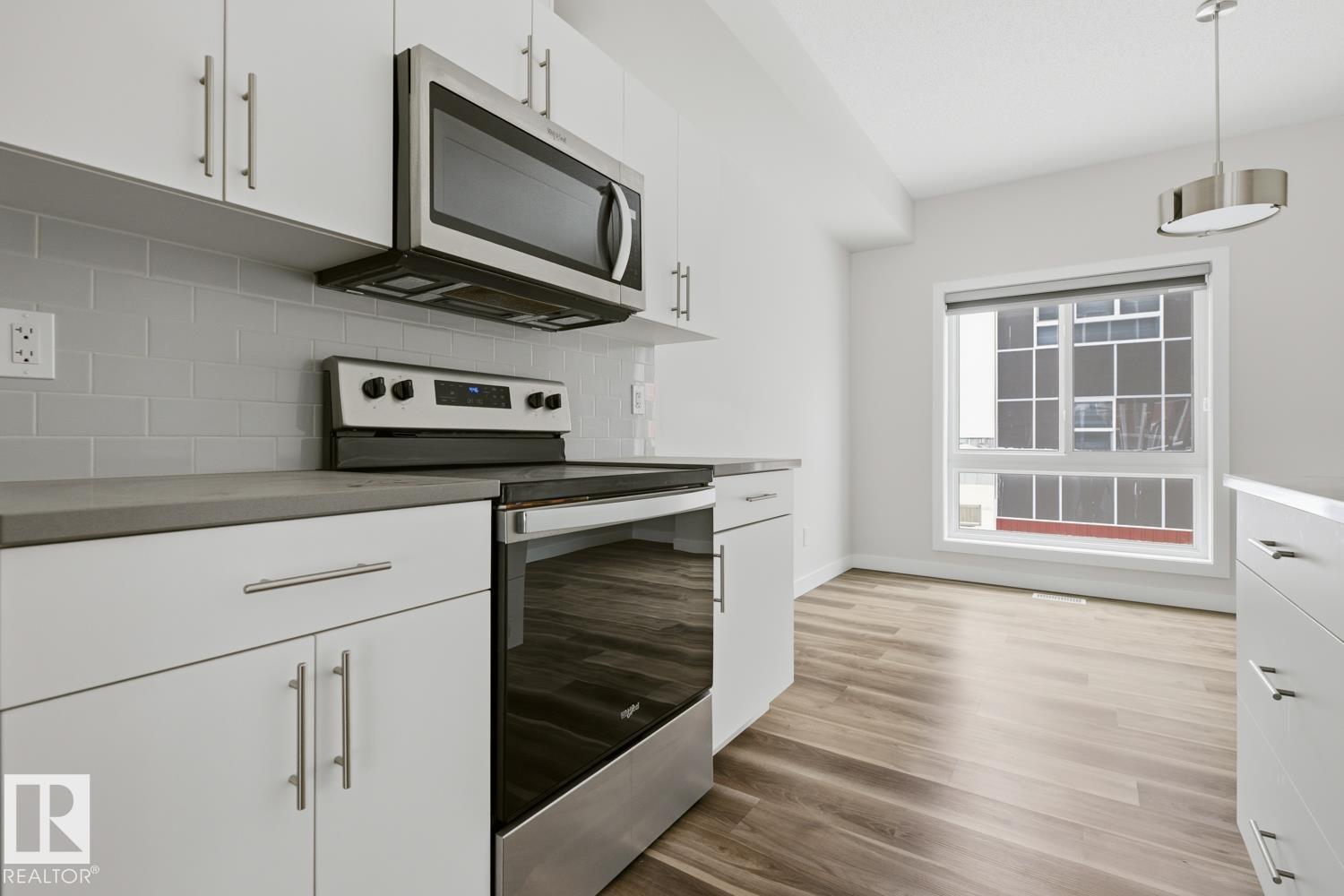 Picture for #38 979 CRYSTALLINA NERA WY NW