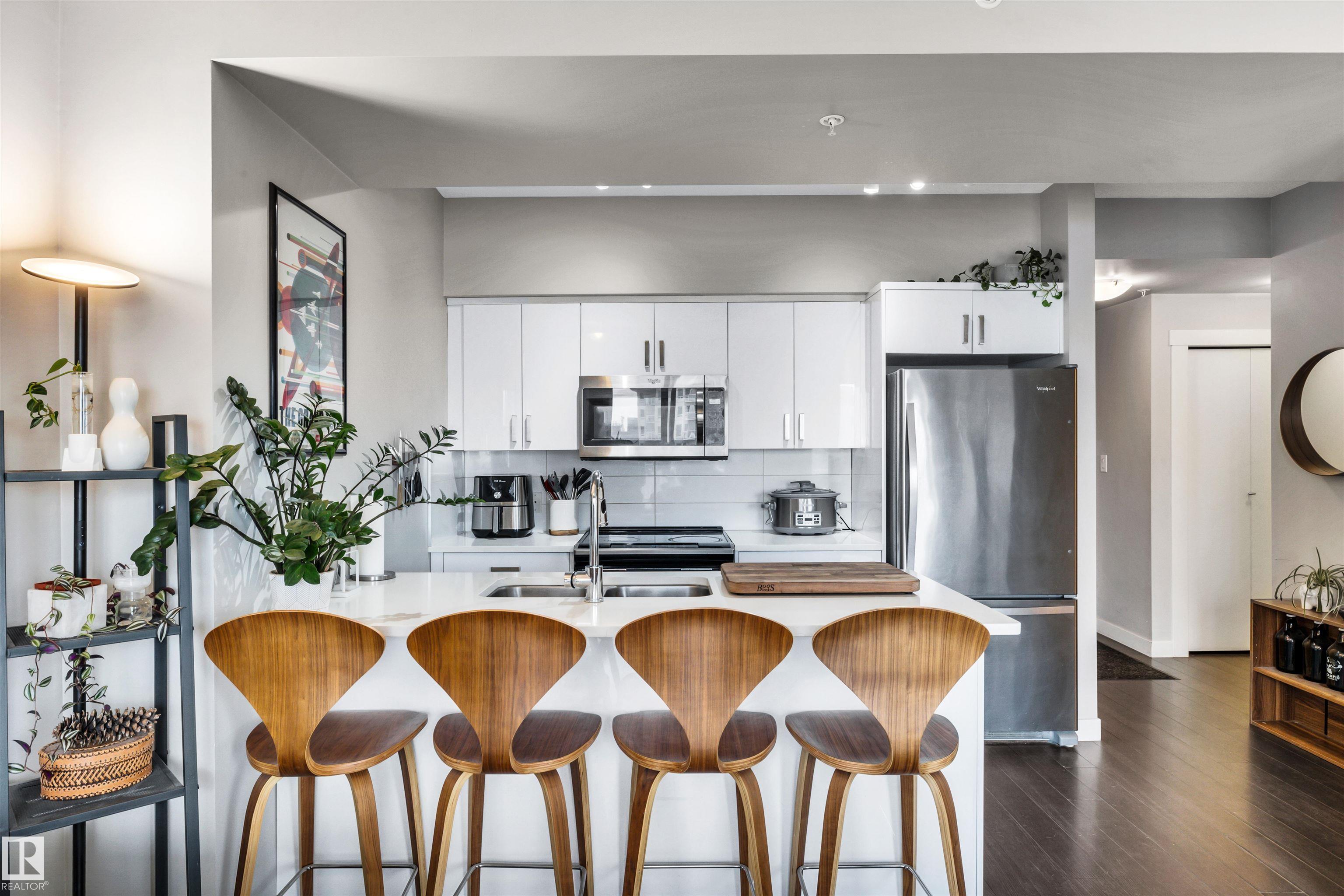 Photo 7 at 2503 - 10410 102 Avenue NW, Downtown, Edmonton