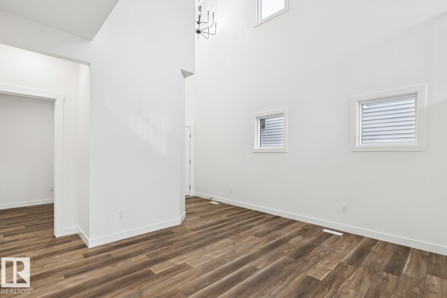 Photo 6 at 1519 11 Avenue NW, Aster, Edmonton