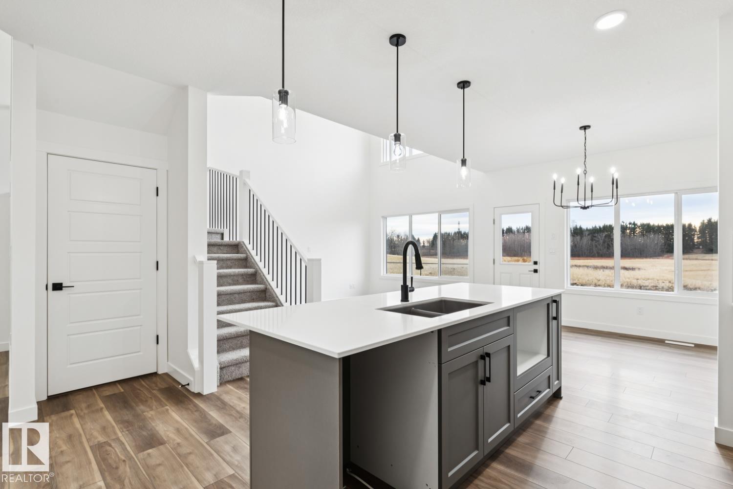 Photo 8 at 1519 11 Avenue NW, Aster, Edmonton