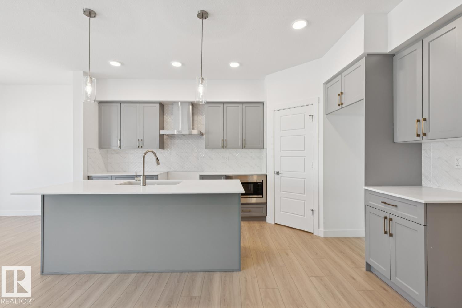 Photo 12 at 4007 208 Street NW, Edgemont, Edmonton