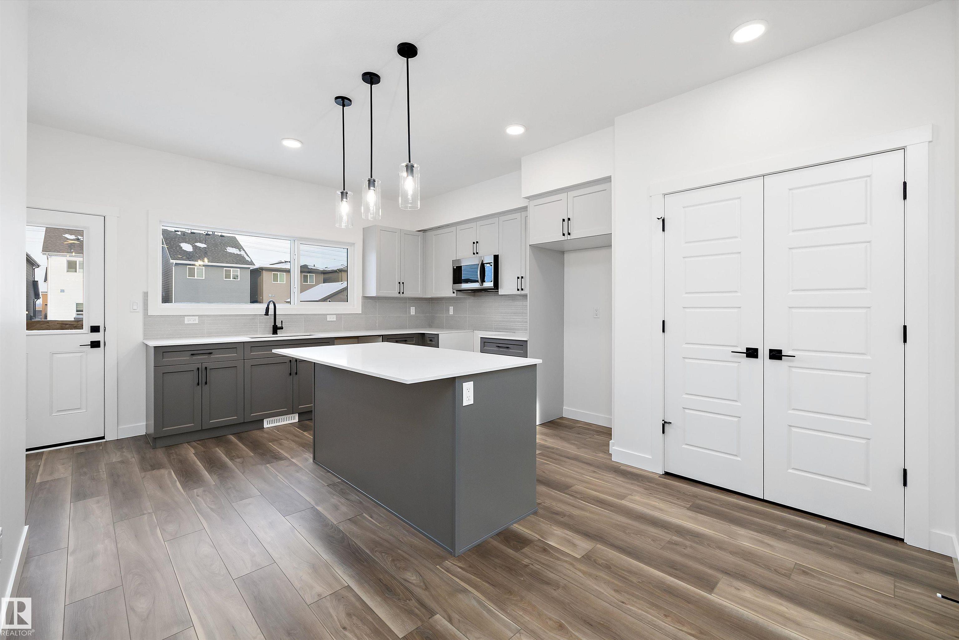 Photo 12 at 18924 28 Avenue NW, The Uplands, Edmonton