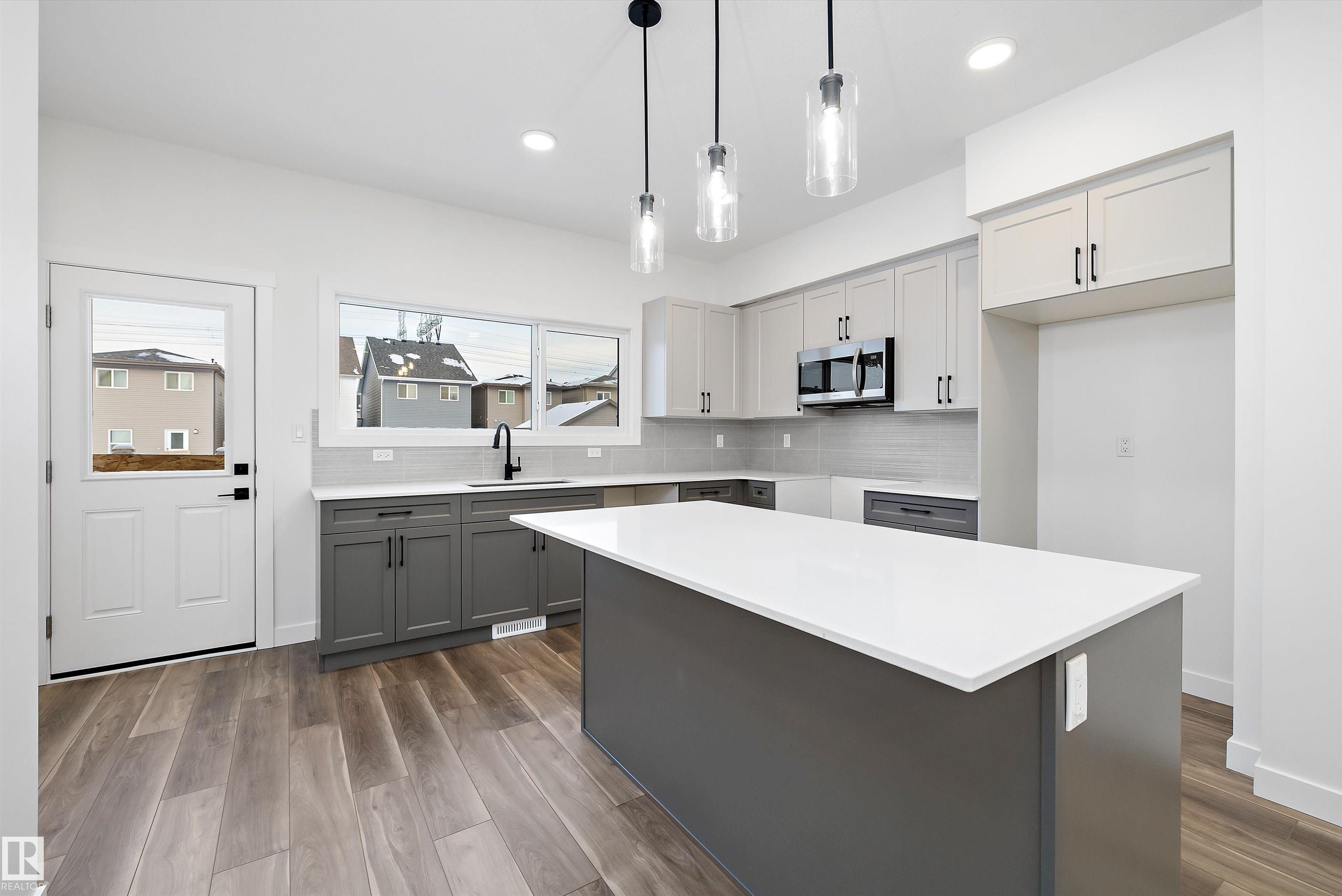 Photo 18 at 18924 28 Avenue NW, The Uplands, Edmonton