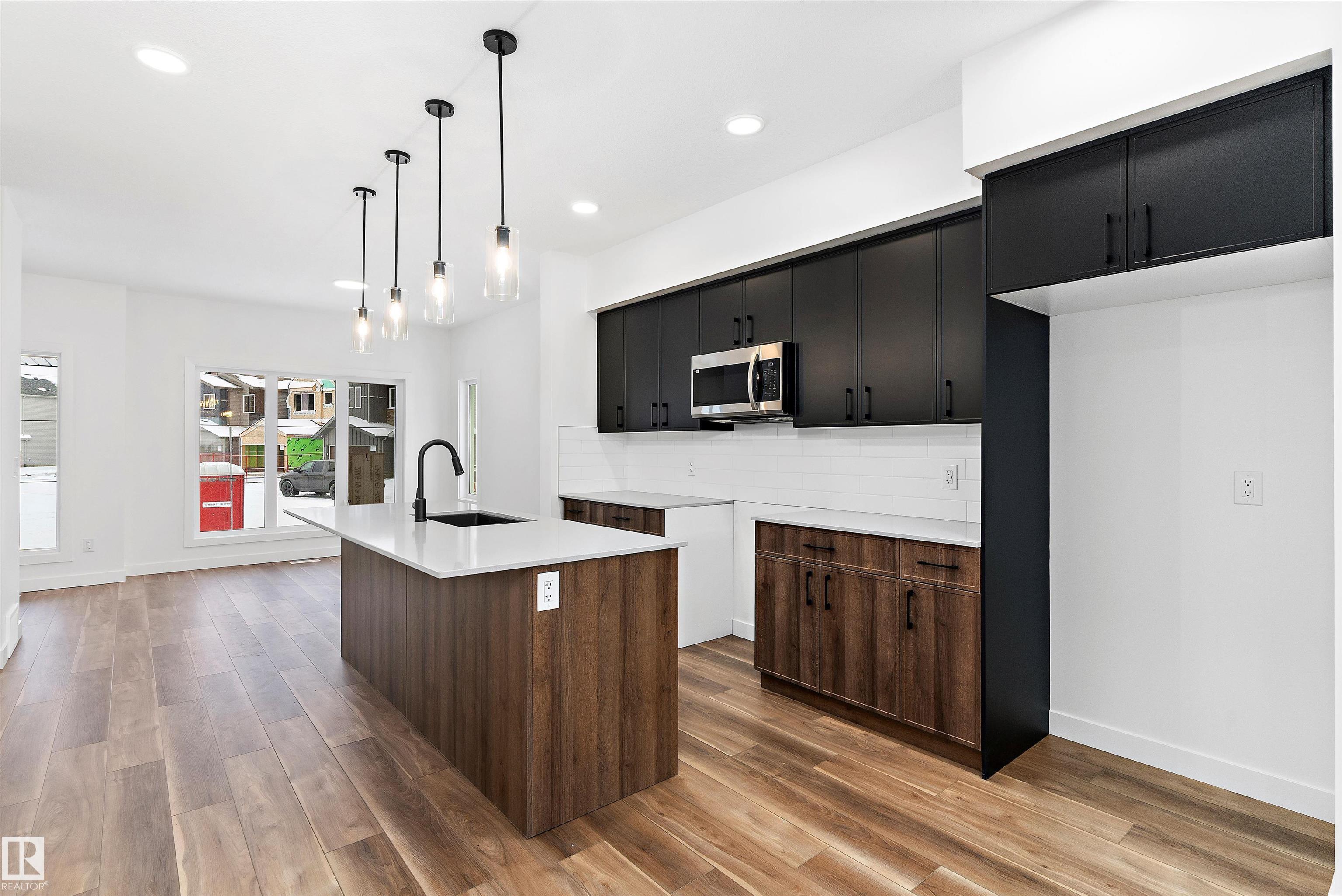 Photo 7 at 2004 191 Street NW, River's Edge, Edmonton