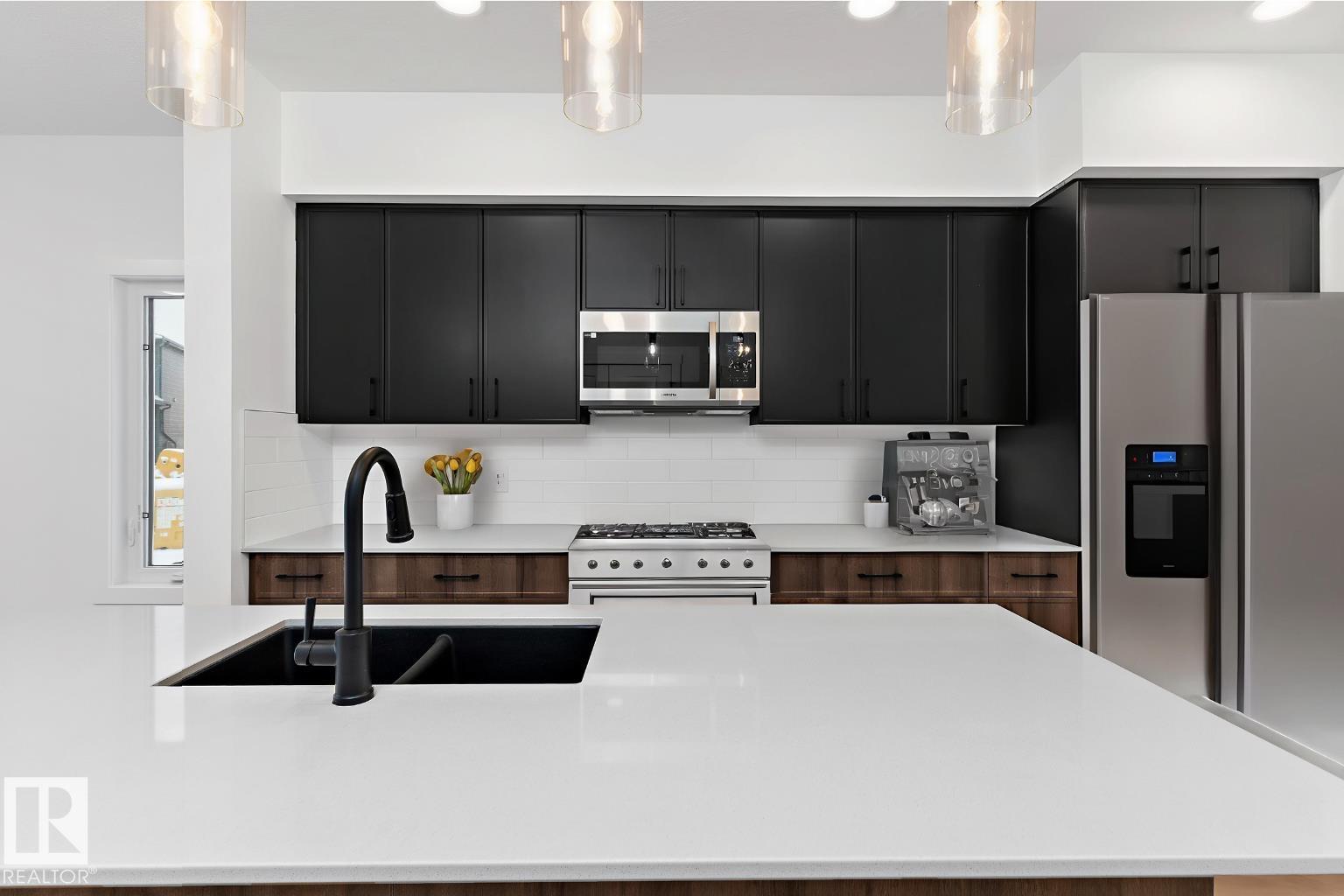 Photo 9 at 2004 191 Street NW, River's Edge, Edmonton