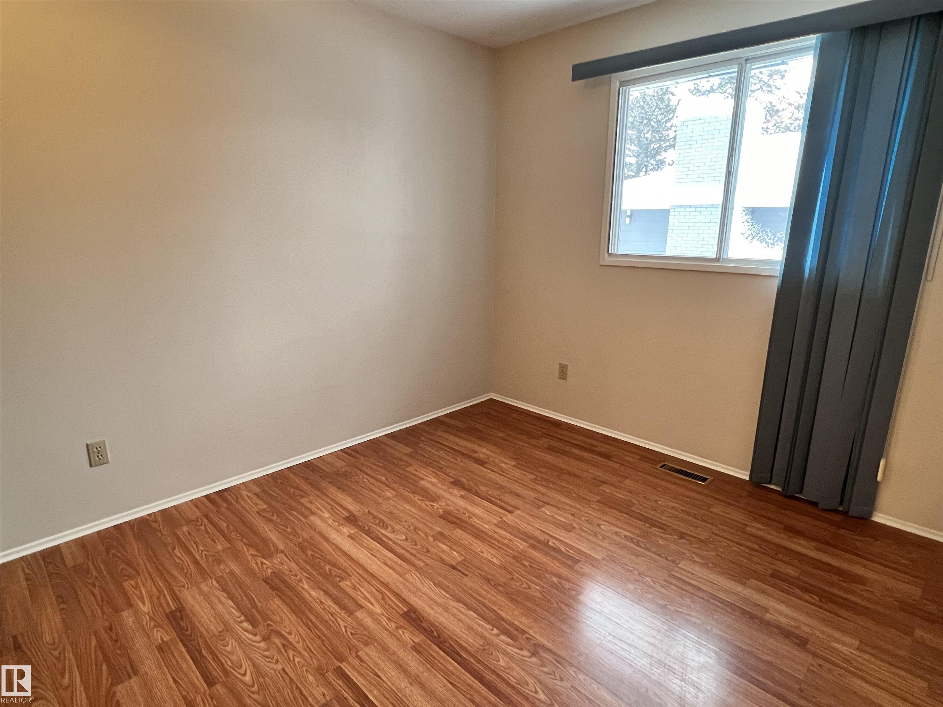 Photo 18 at 9303 99a Avenue, Morinville