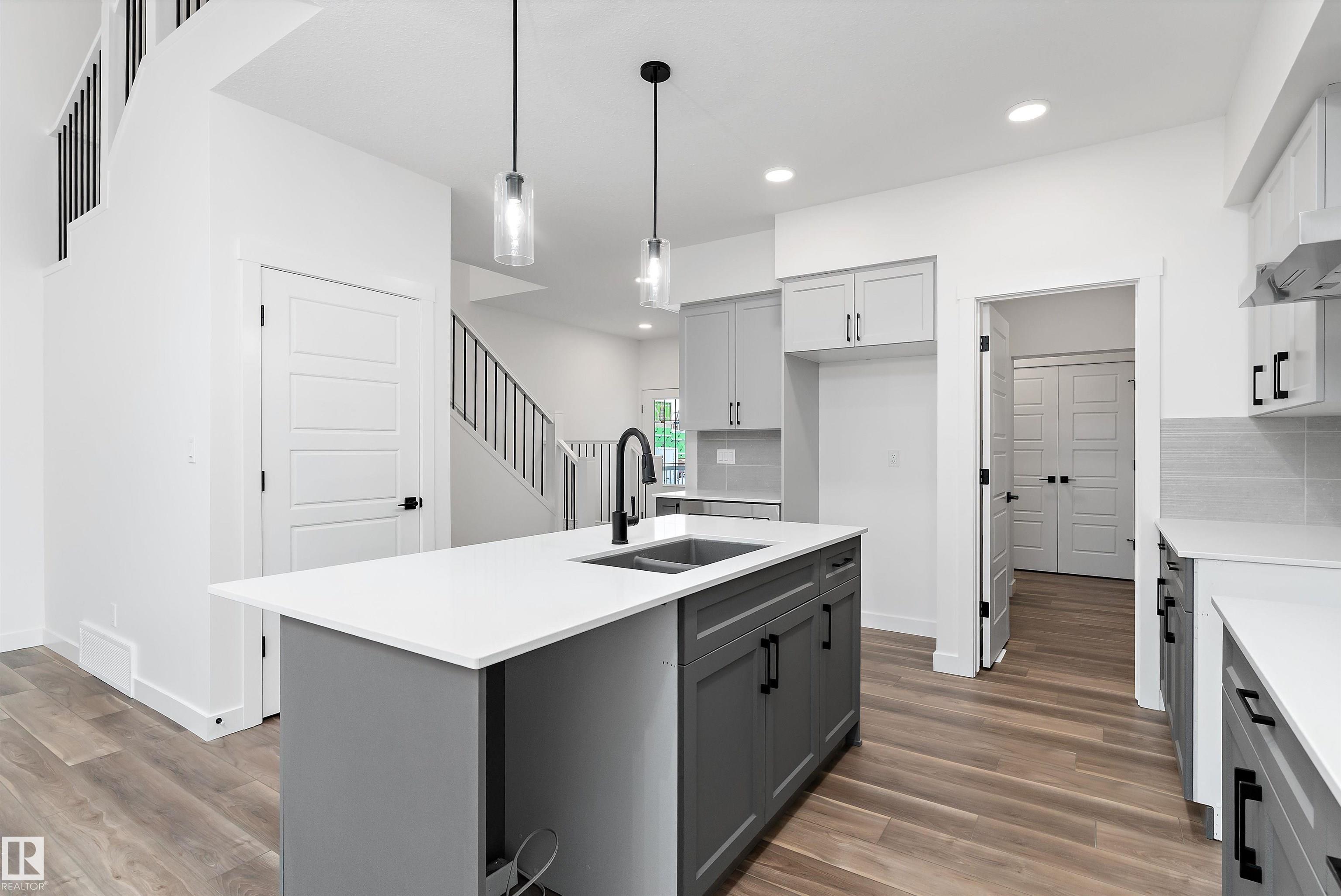 Photo 16 at 20704 43 Avenue NW, Edgemont, Edmonton