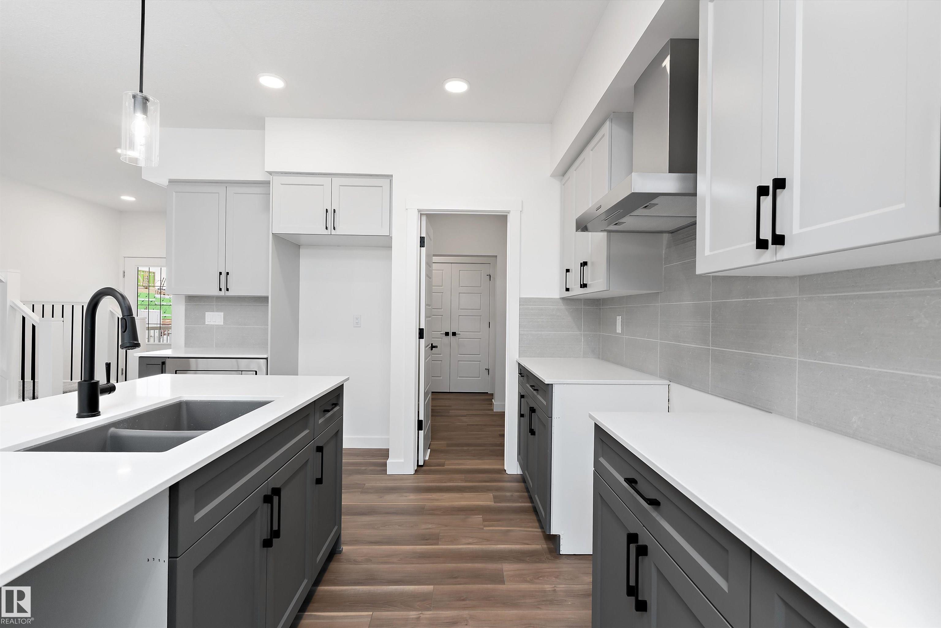 Photo 17 at 20704 43 Avenue NW, Edgemont, Edmonton