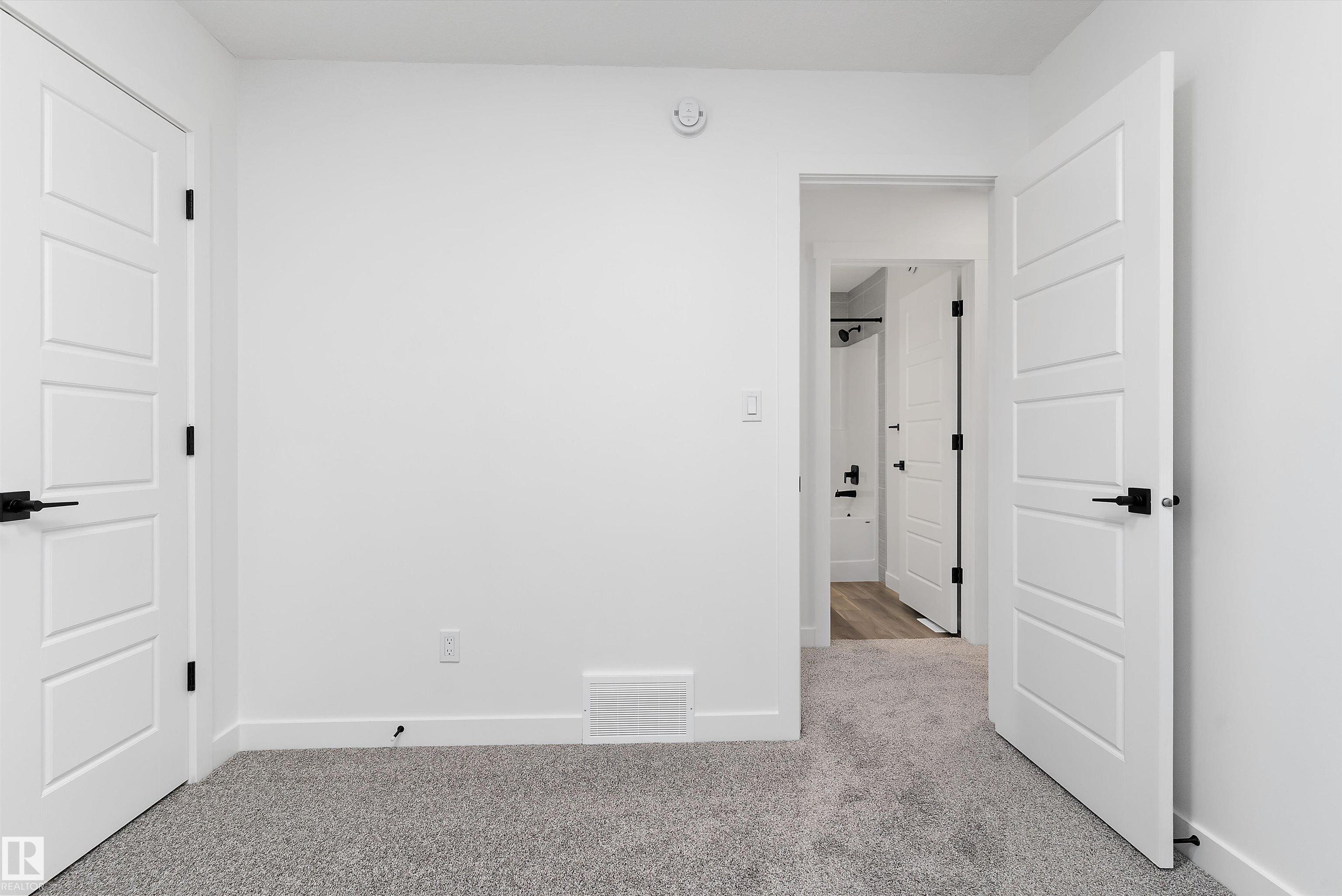 Photo 33 at 20704 43 Avenue NW, Edgemont, Edmonton