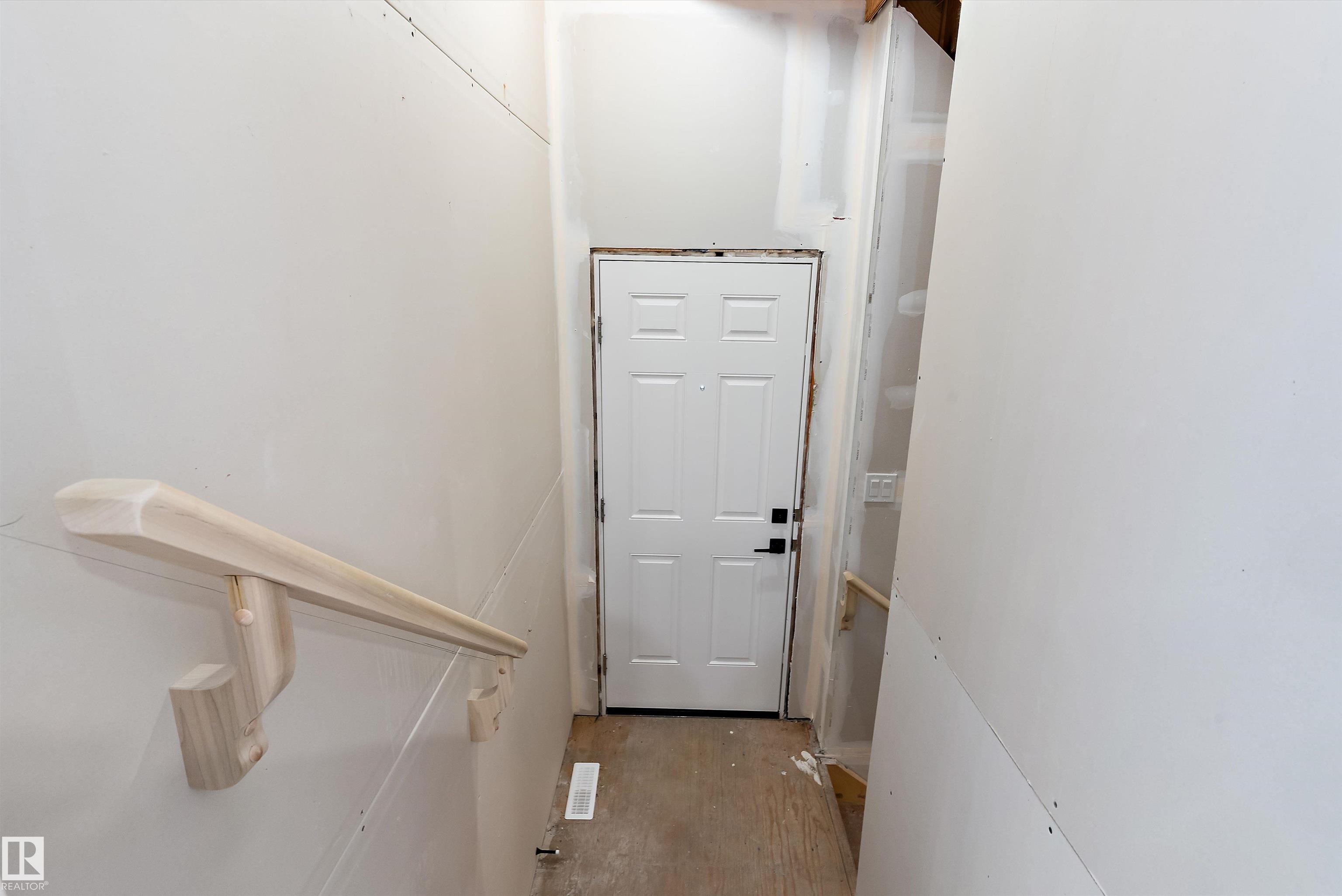 Photo 40 at 20704 43 Avenue NW, Edgemont, Edmonton