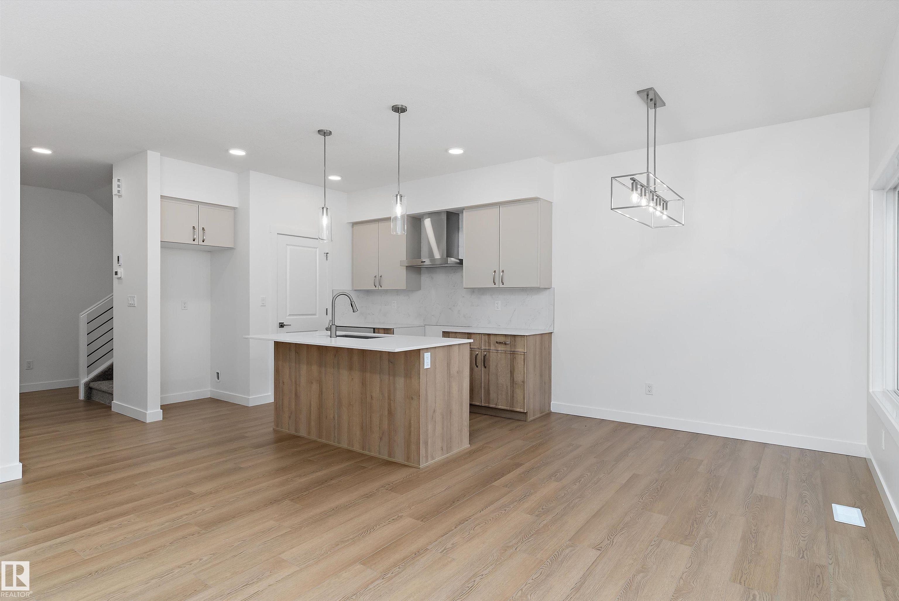 Photo 7 at 4232 208 Street NW, Edgemont, Edmonton