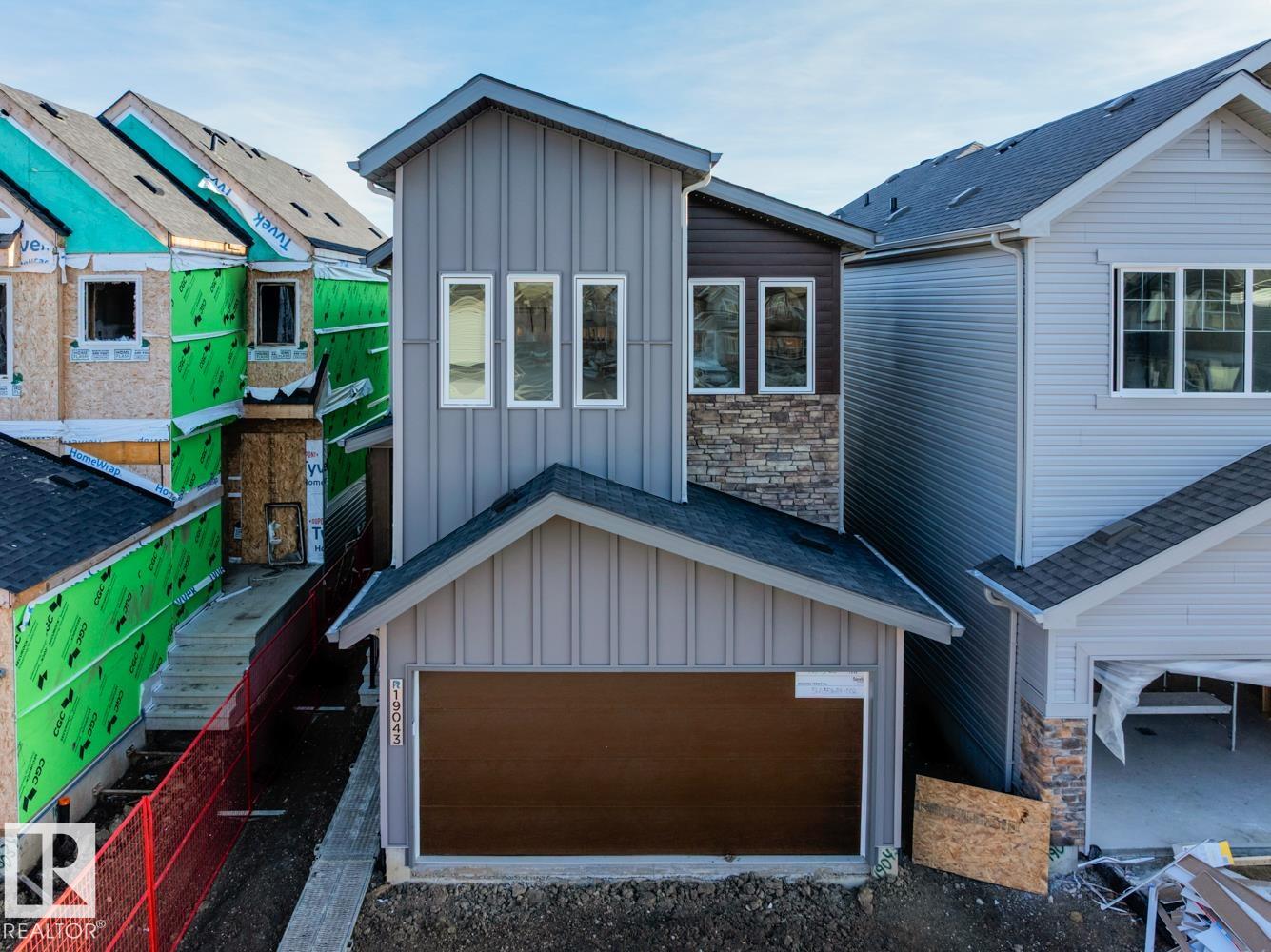 19043 20 Avenue NW, River's Edge, Edmonton