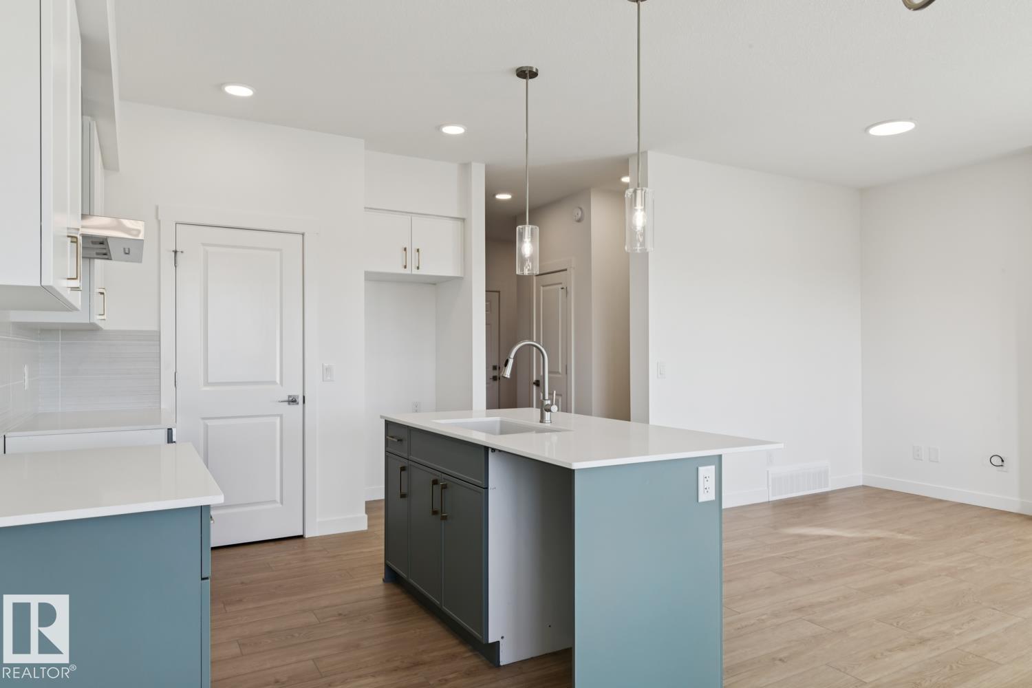 Photo 11 at 19043 20 Avenue NW, River's Edge, Edmonton