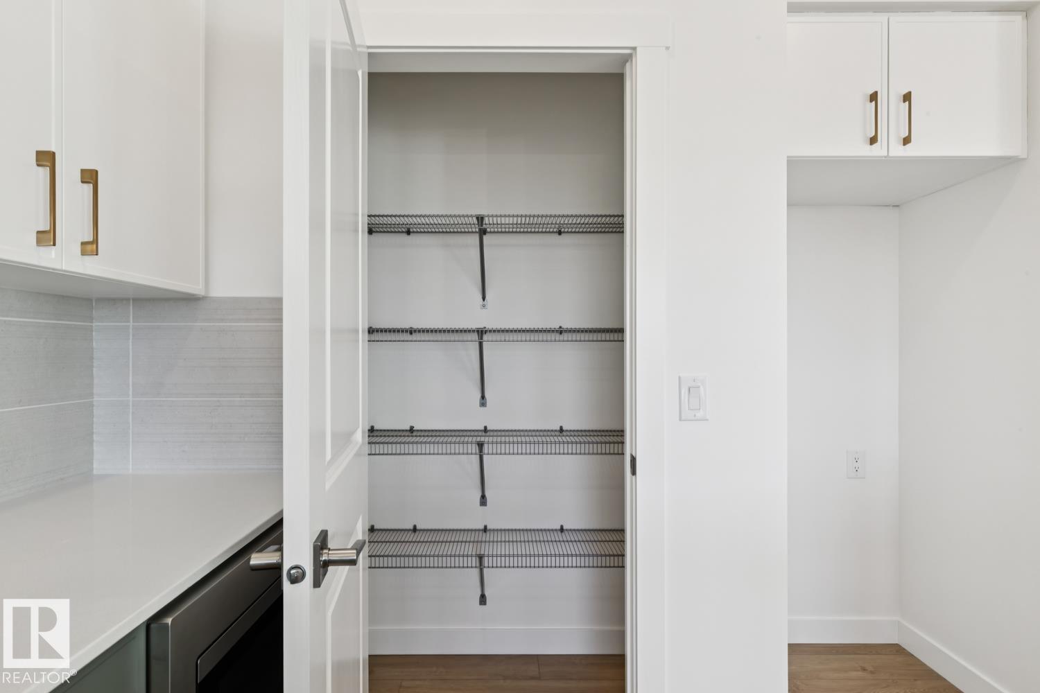 Photo 14 at 19043 20 Avenue NW, River's Edge, Edmonton