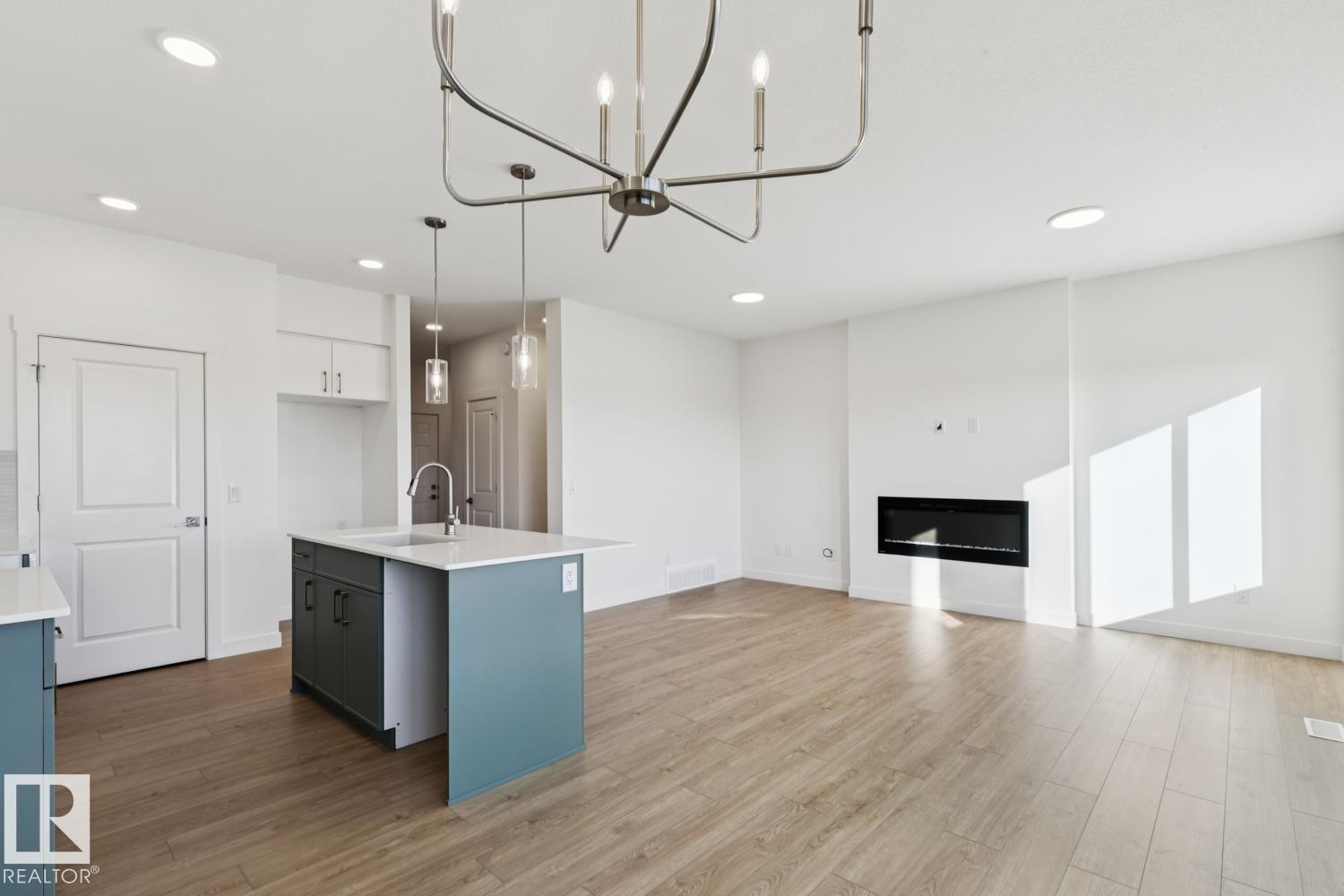 Photo 17 at 19043 20 Avenue NW, River's Edge, Edmonton