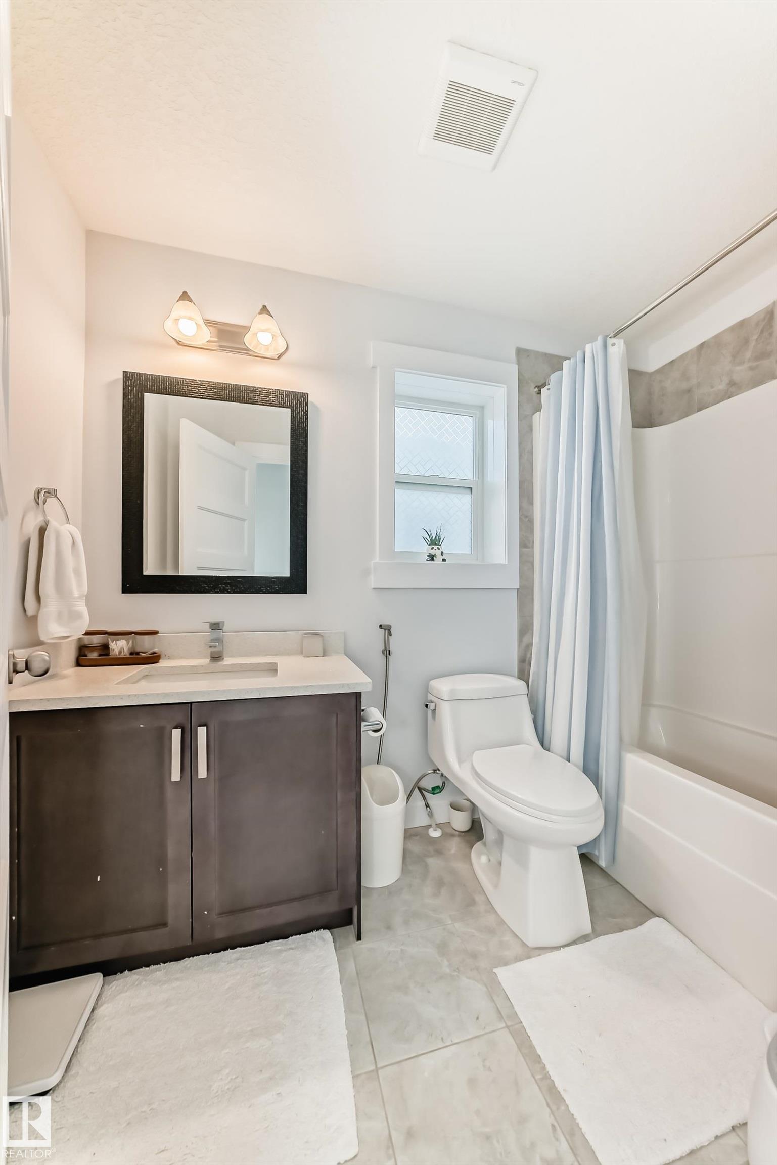 Photo 44 at 76 Strawberry Lane, Suntree, Leduc