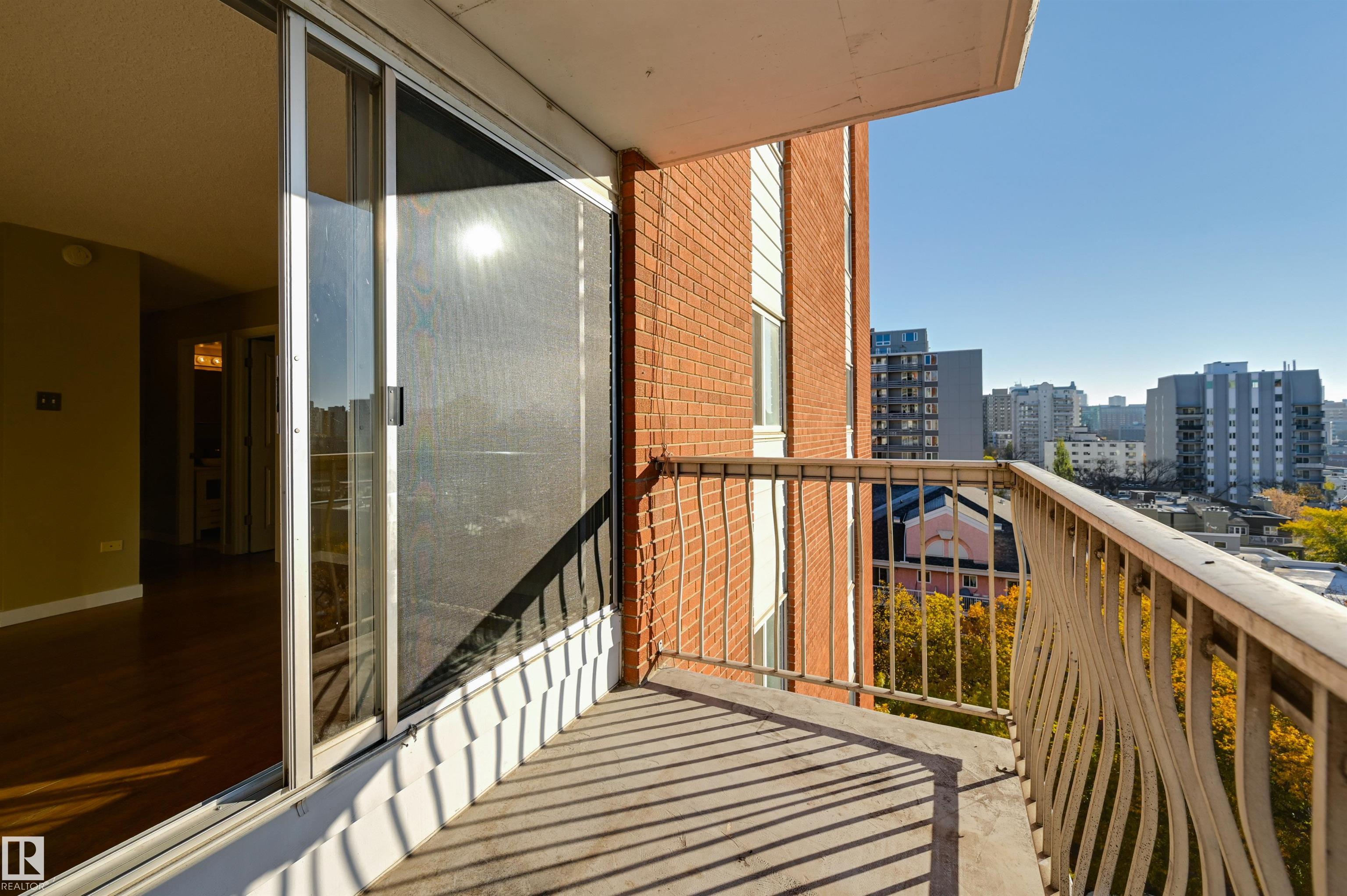 Photo 19 at 905 - 10150 117 Street NW, Wîhkwêntôwin, Edmonton