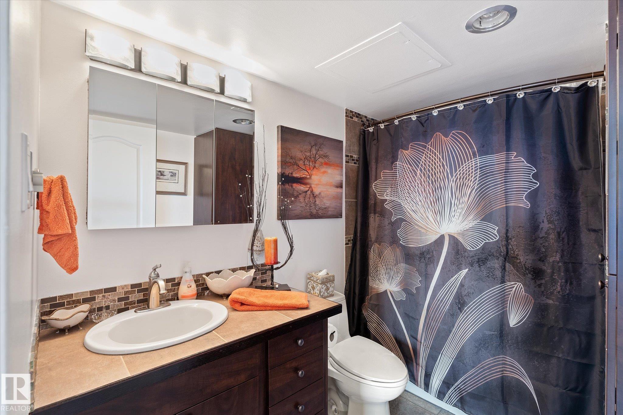 Photo 32 at 1002 - 9923 103 Street NW, Downtown, Edmonton