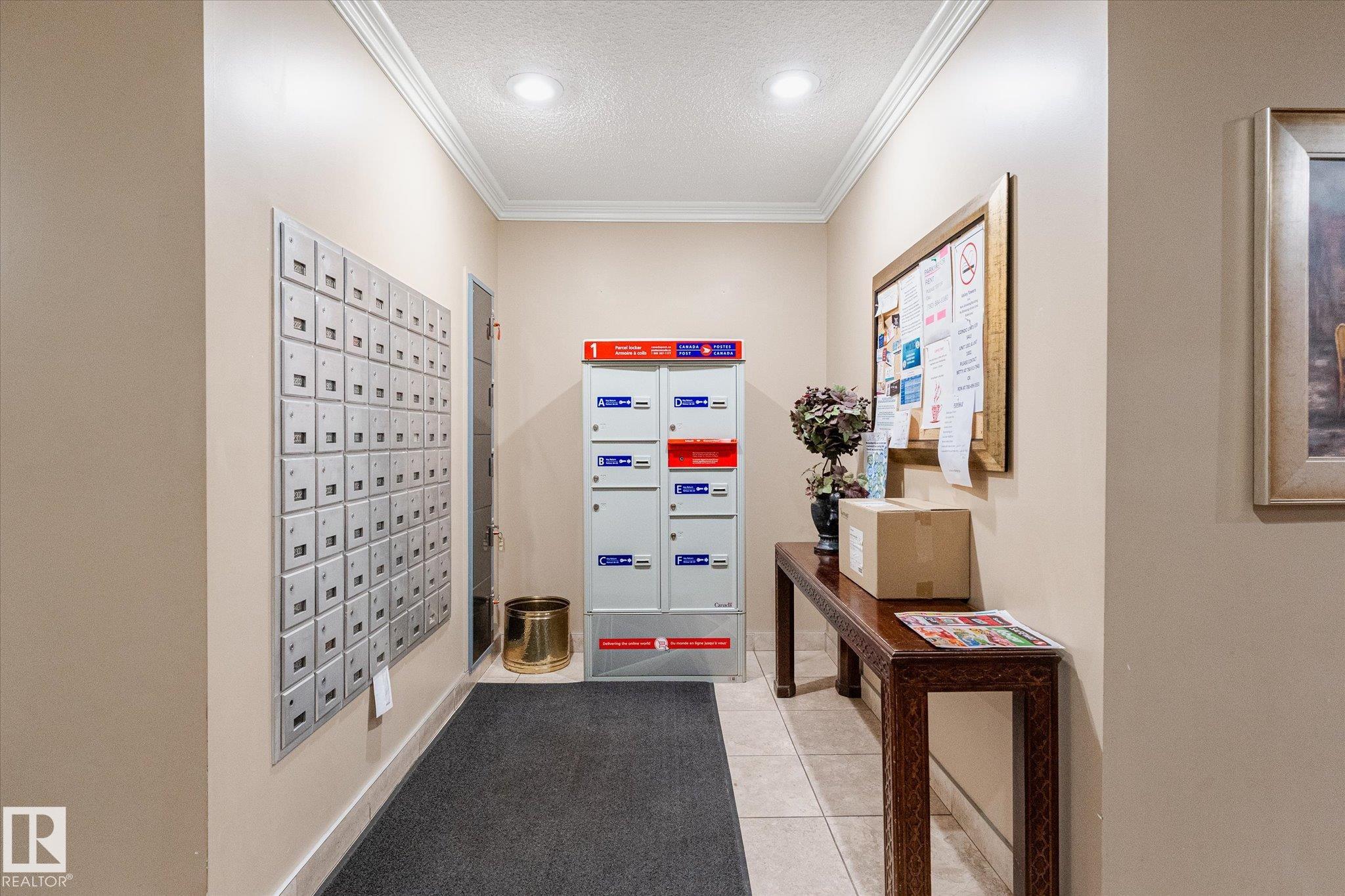 Photo 7 at 1002 - 9923 103 Street NW, Downtown, Edmonton