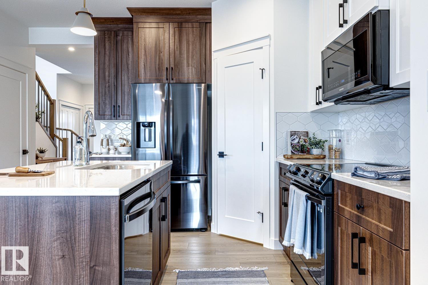 Photo 9 at 301 Juniper Cove, Woodbend, Leduc