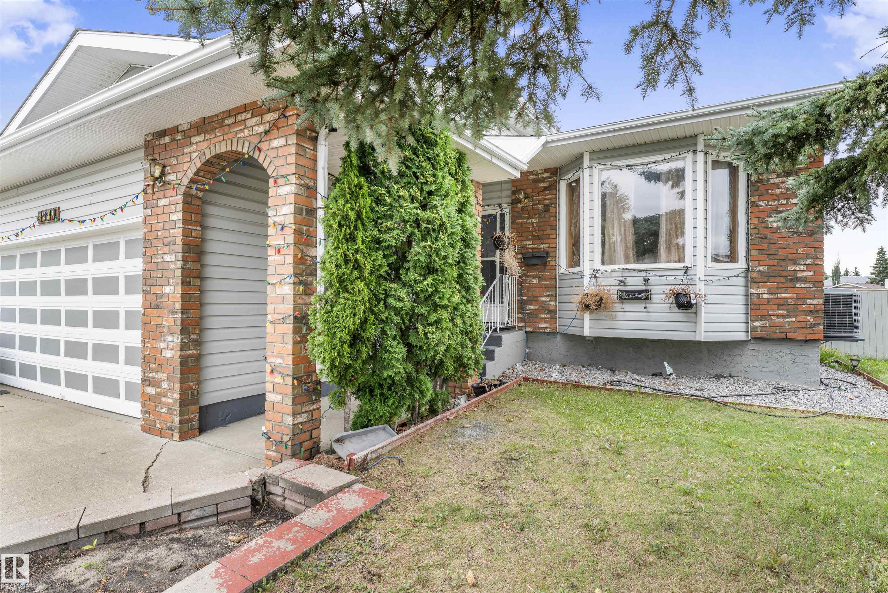 Picture for 4231 32 AV NW