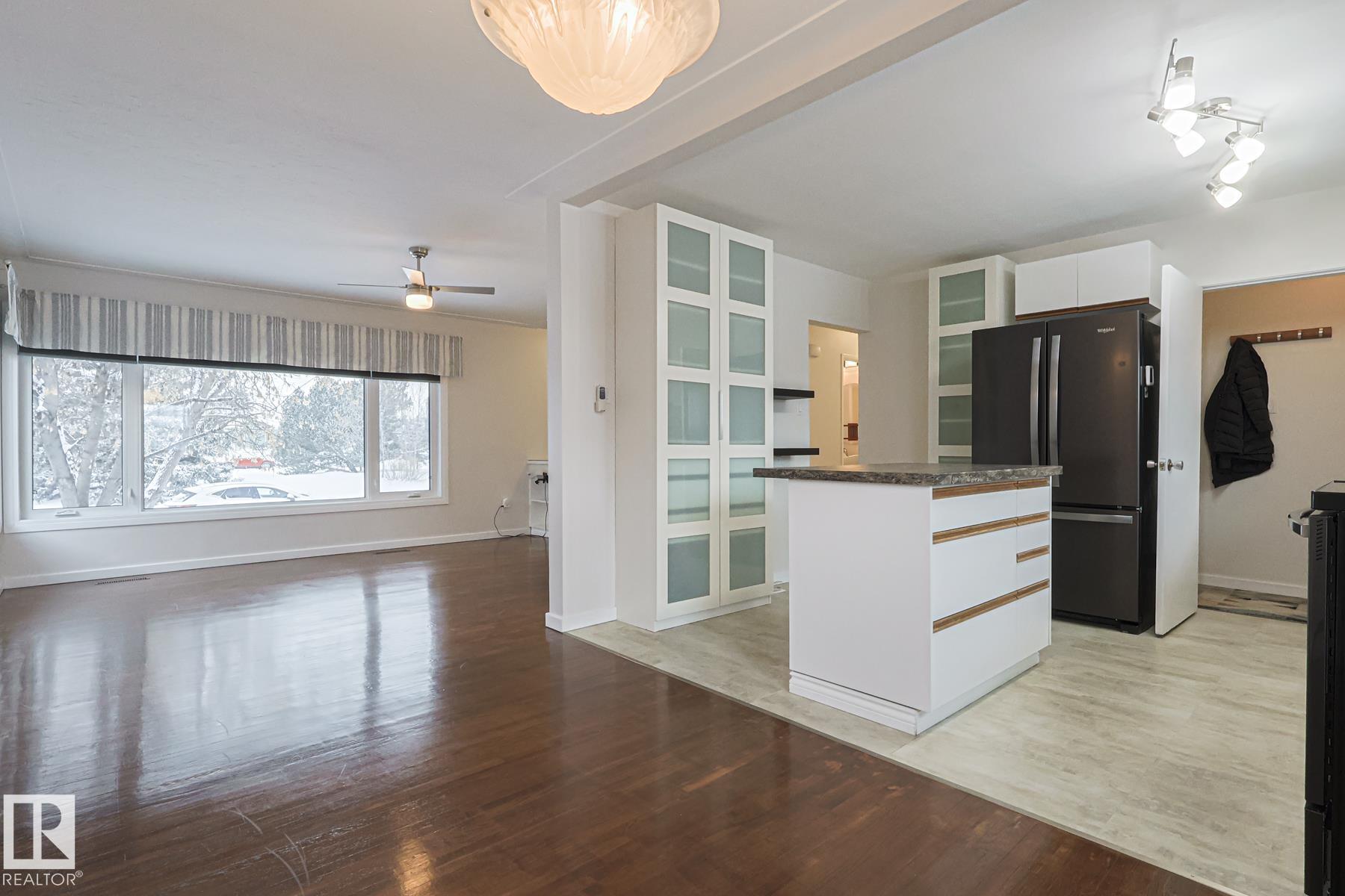 Photo 13 at 13419 102 Street NW, Rosslyn, Edmonton