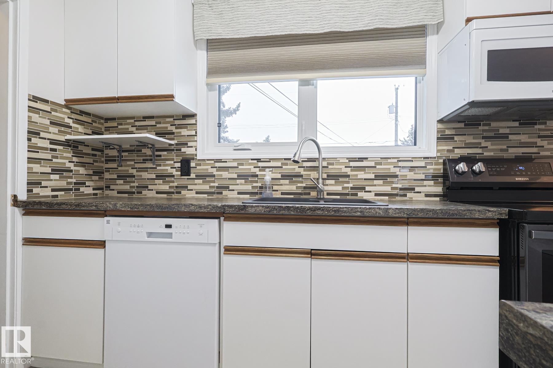 Photo 17 at 13419 102 Street NW, Rosslyn, Edmonton