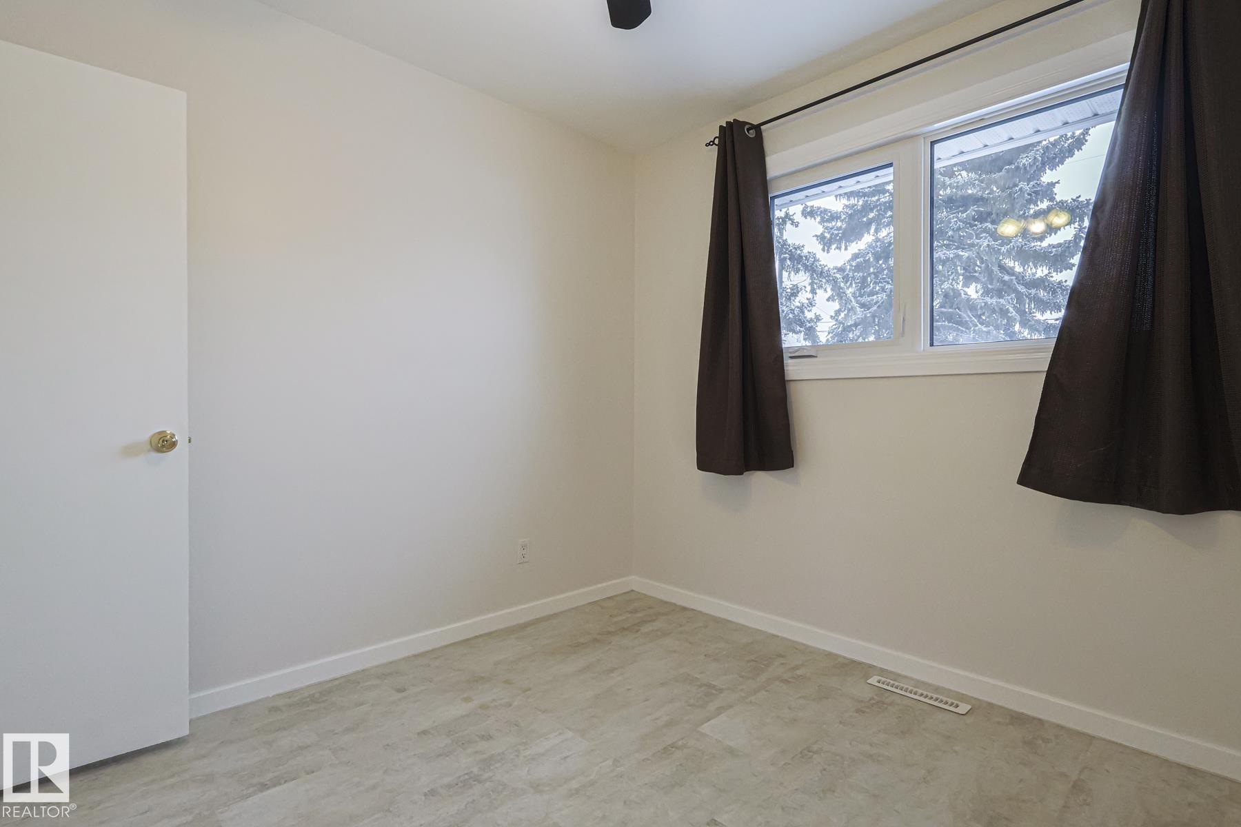 Photo 31 at 13419 102 Street NW, Rosslyn, Edmonton