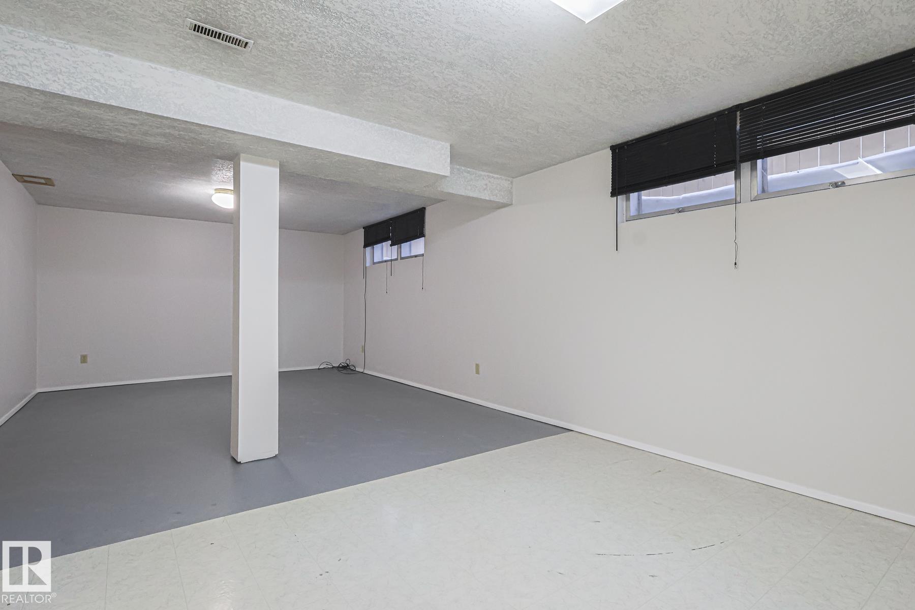 Photo 40 at 13419 102 Street NW, Rosslyn, Edmonton